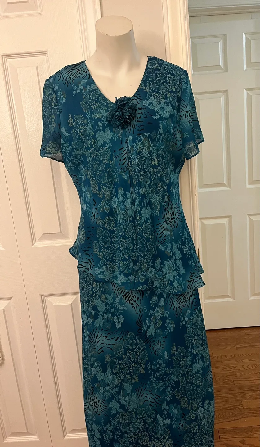 Tradition Teal Floral Dress - Size 16 image indicator(2)