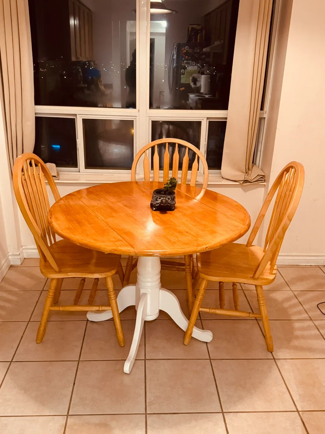 Wooden Round Drop Leaf Table plus 4 chairs