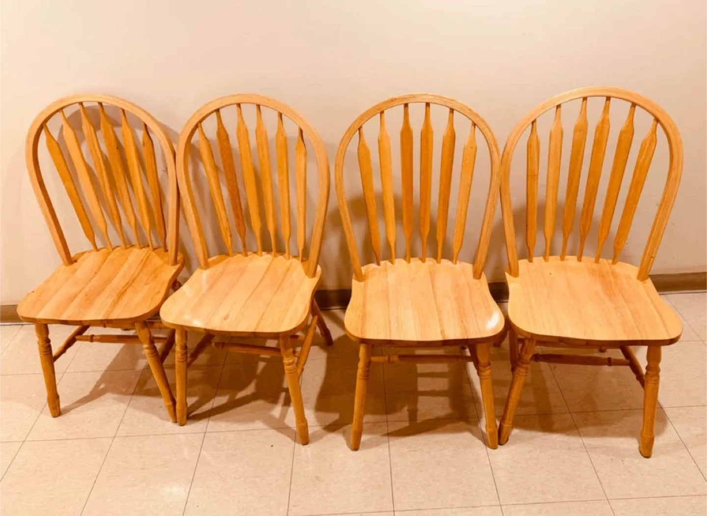 Wooden Round Drop Leaf Table plus 4 chairs image indicator(5)