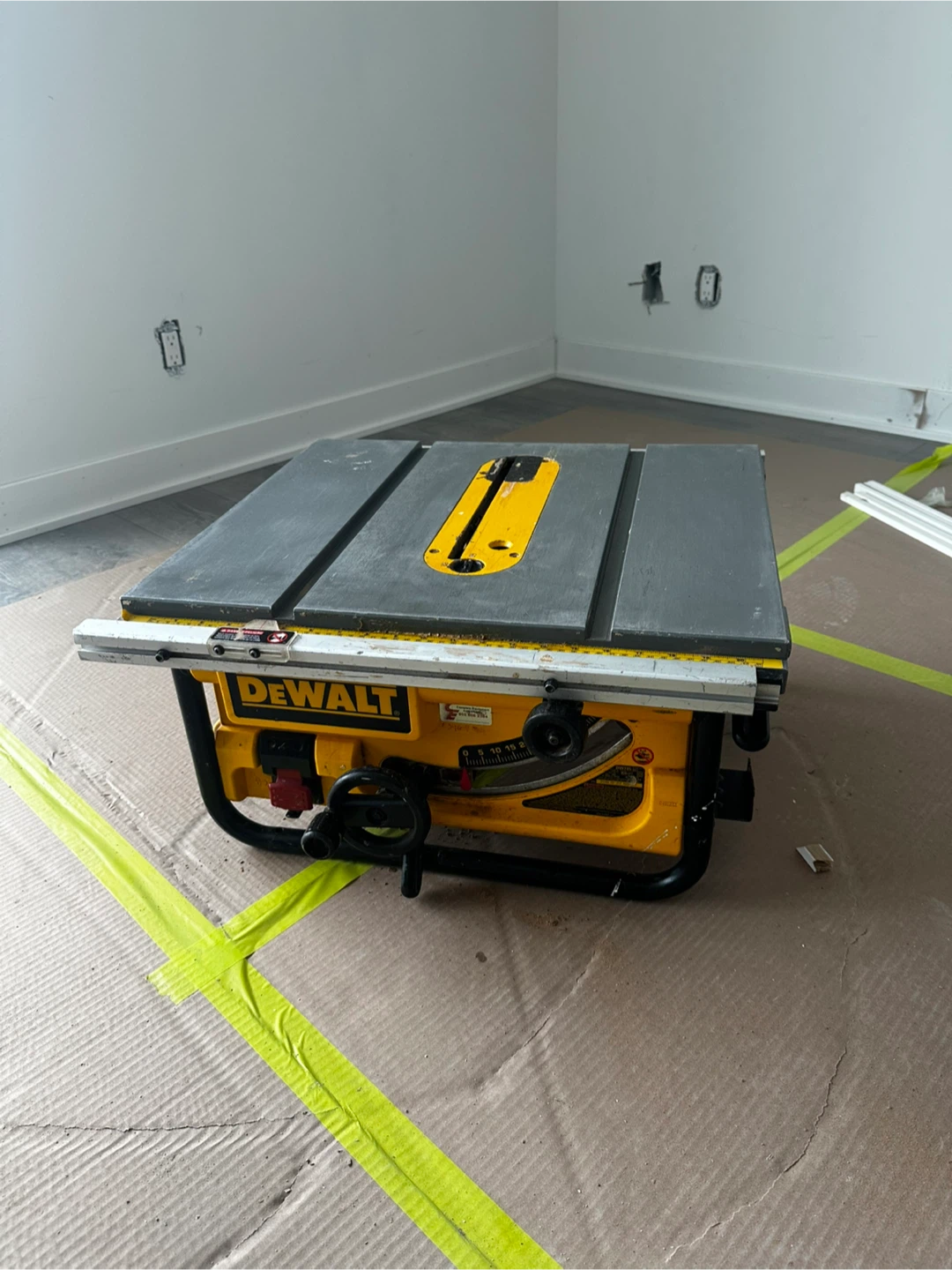 DeWalt Table Saw - photo 4