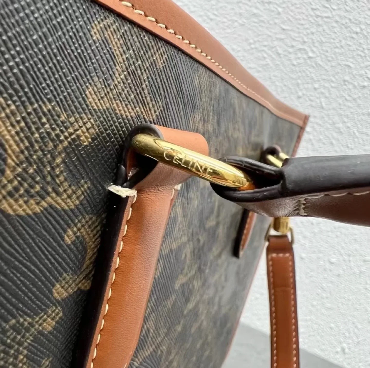 Celin Medium Cabas Tote Bag image indicator(5)