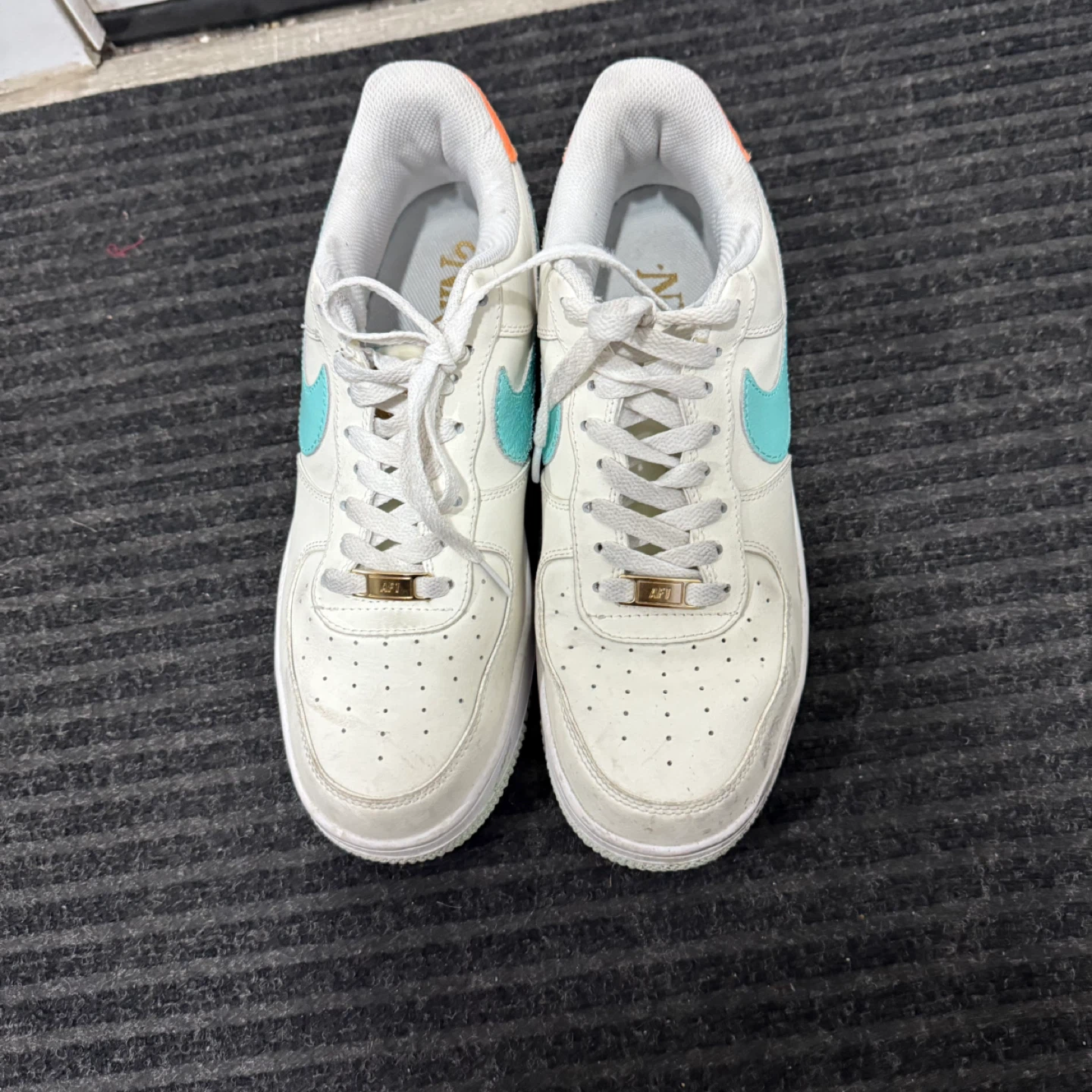 Nike Air Force 1 Sneakers - White & Teal