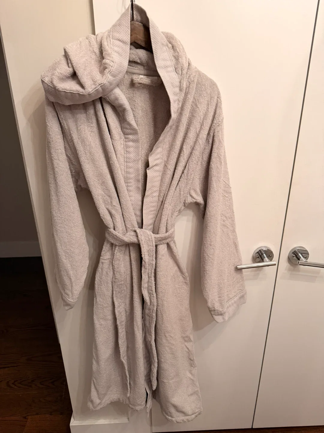 Crate&Barrel Hooded bath Robe