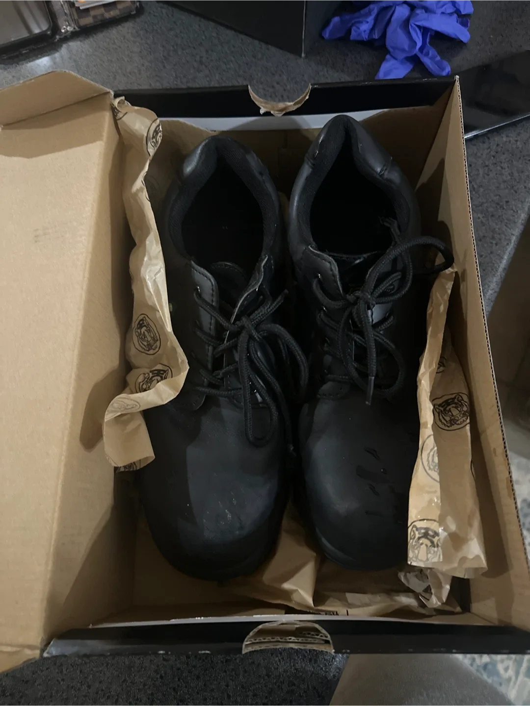 Steel toe boots men black  size 9