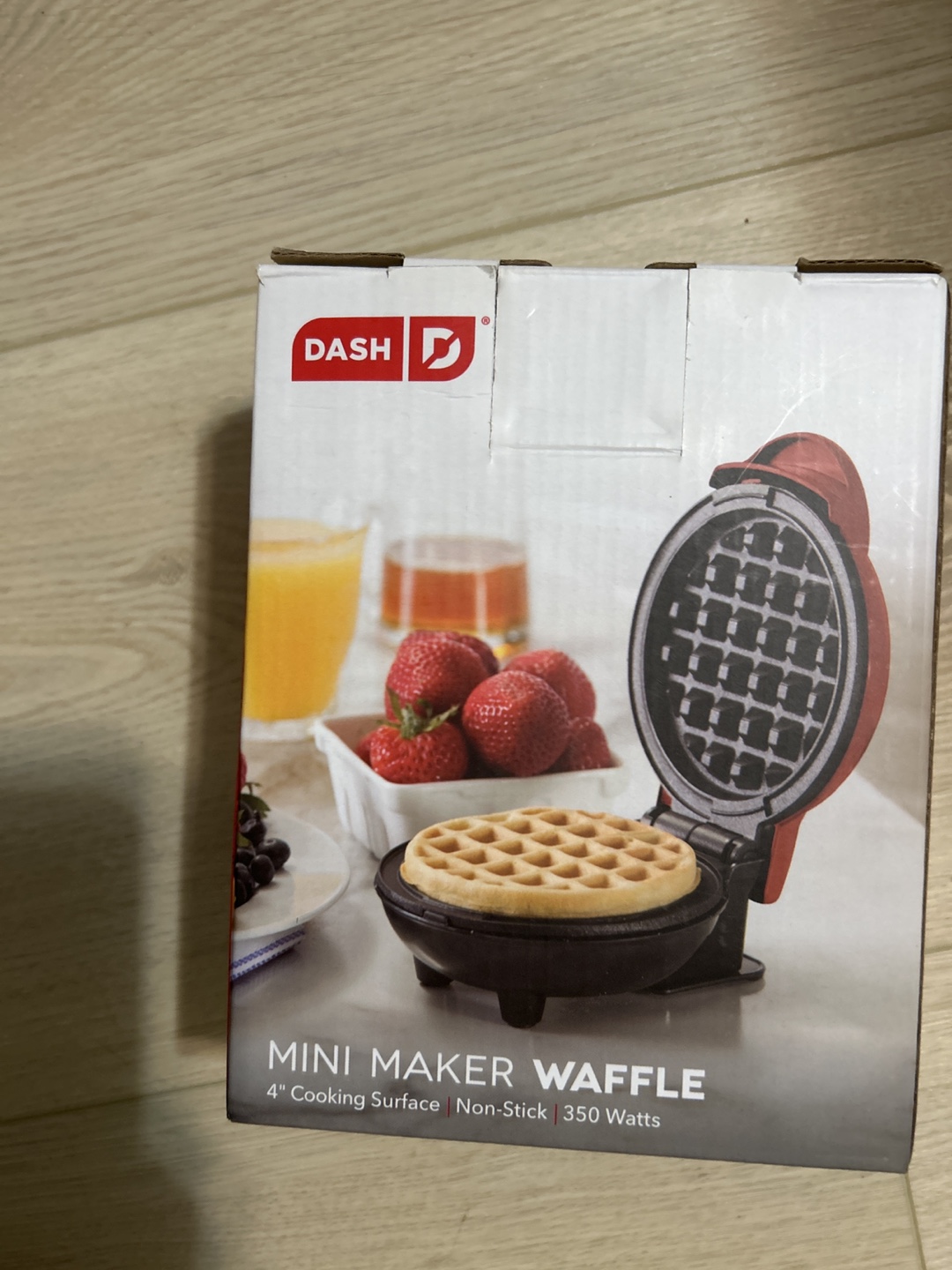 Dash Mini Maker Waffle - 4" Cooking Surface, 350 Watts - photo 3