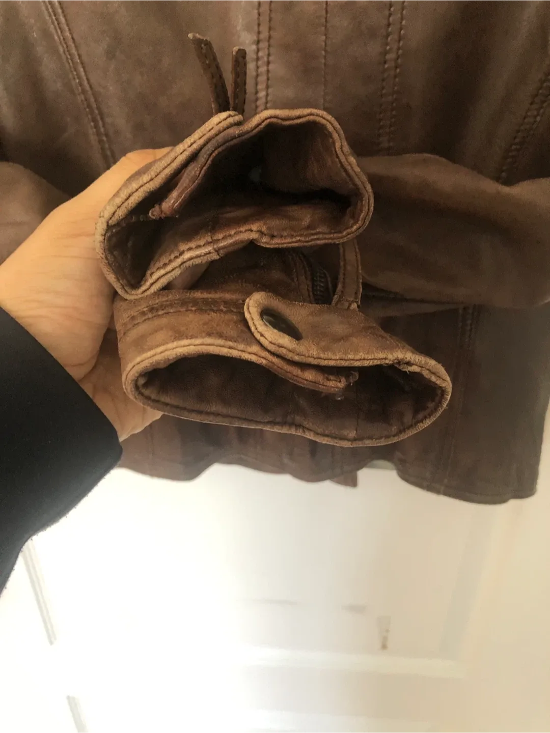 Danier Genuine Leather Jacket - Size XS image indicator(6)