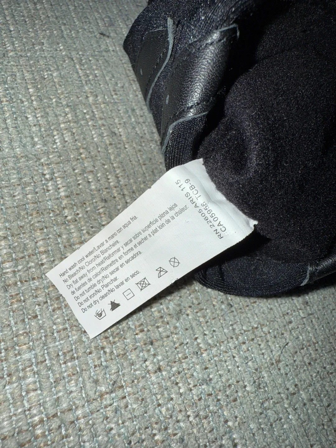 #cleanout Aris Black Leather Gloves image indicator(4)