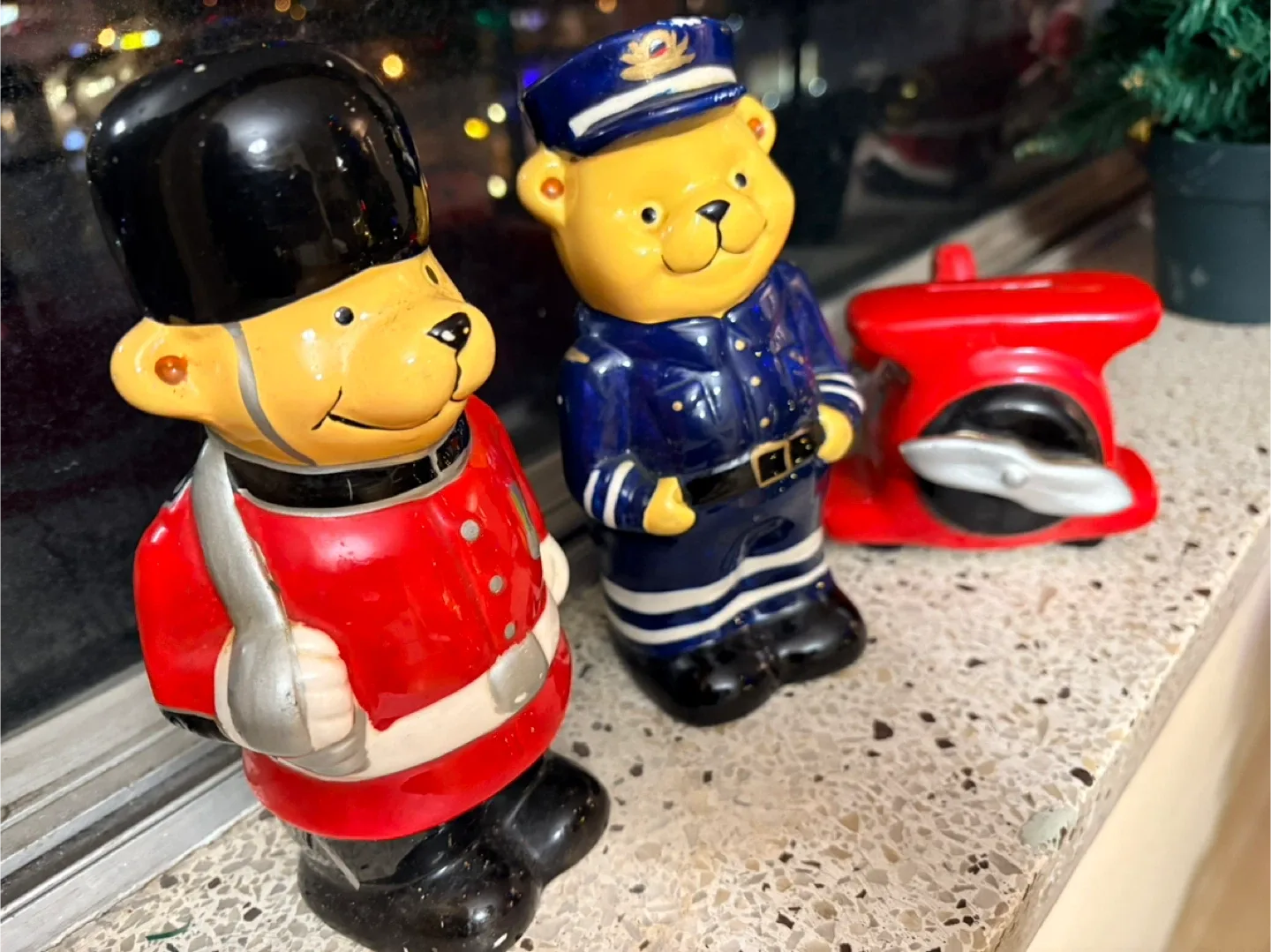 Ceramic Figurines #Cleanout image indicator(2)