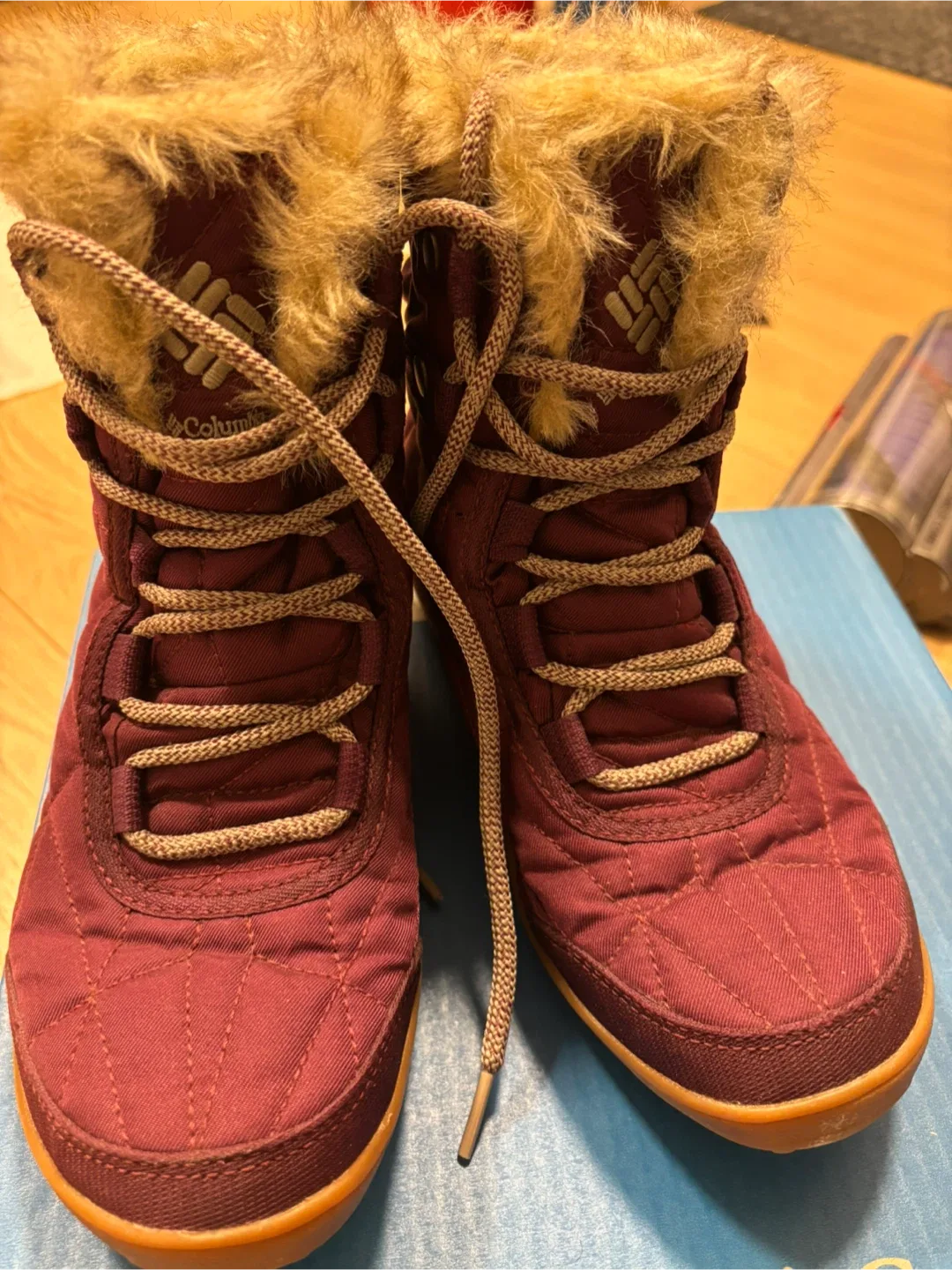 Columbia Women's W Cozy Comforts Shorty Boots - Size 6