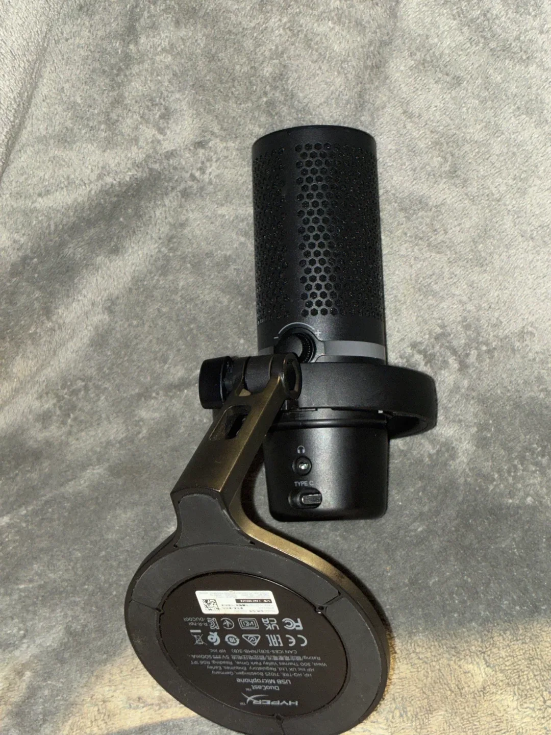 HyperX duoCast Microphone - Great Condition! image indicator(4)
