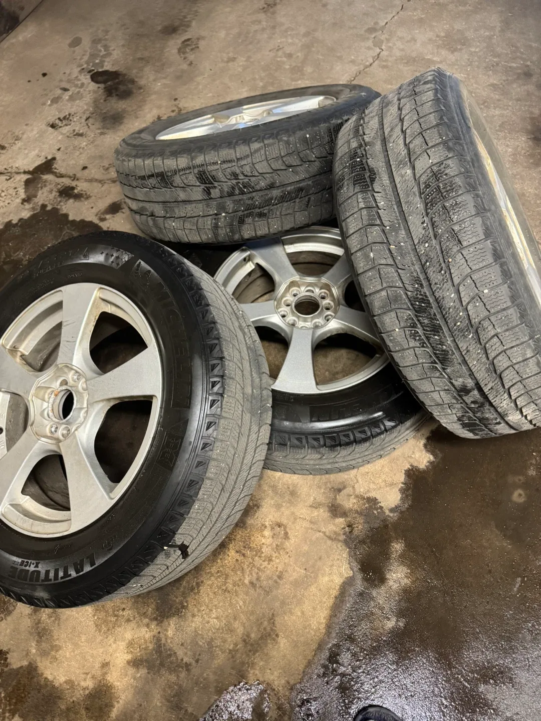 Michelin 225/65/R17 Latitude X-Ice Tires on Rims