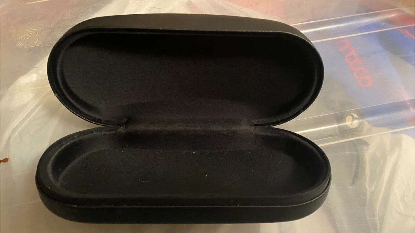 Hugo Boss Eyeglasses Case - photo 2