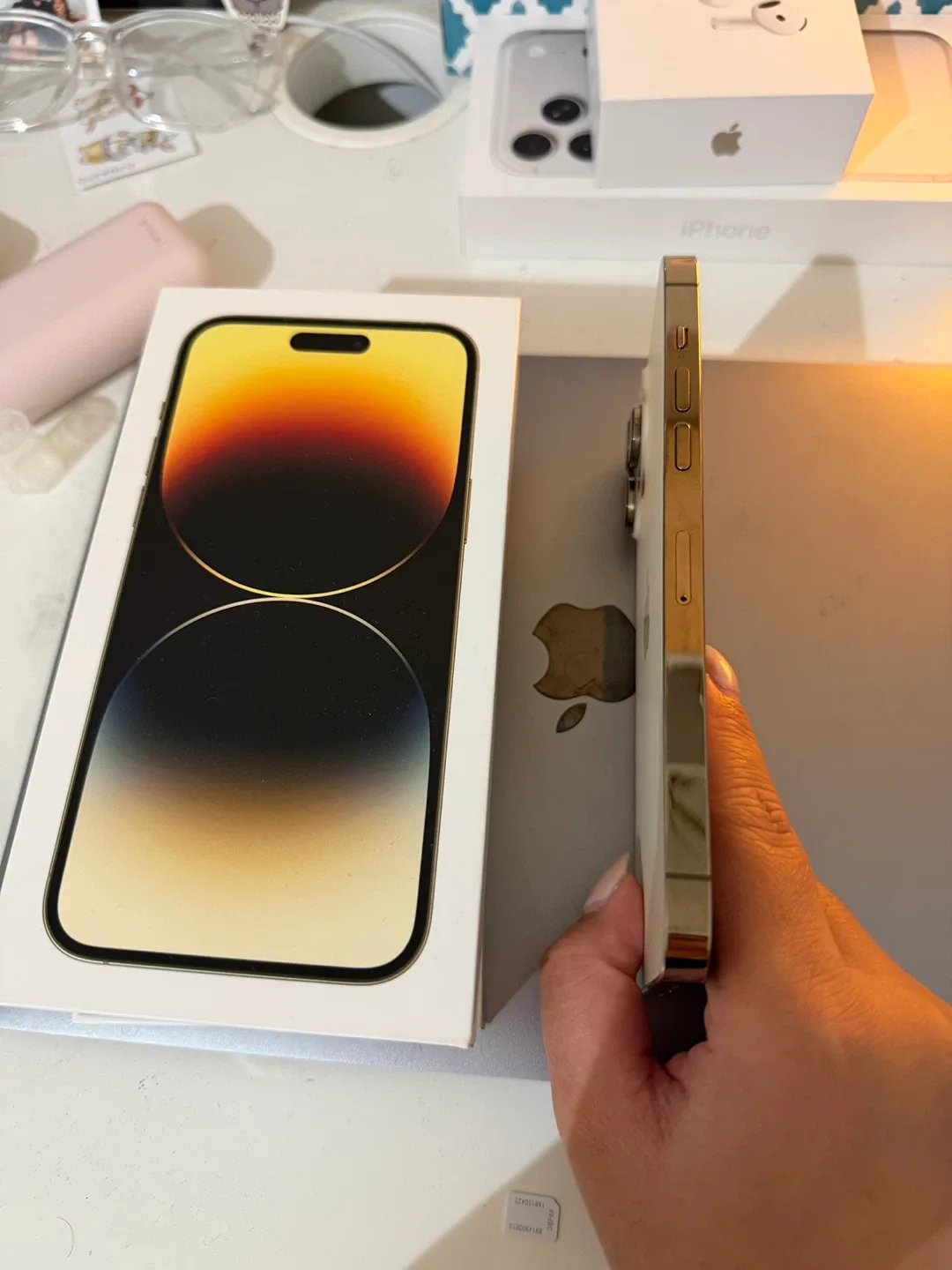 Apple iPhone 14 Pro max Gold image indicator(4)