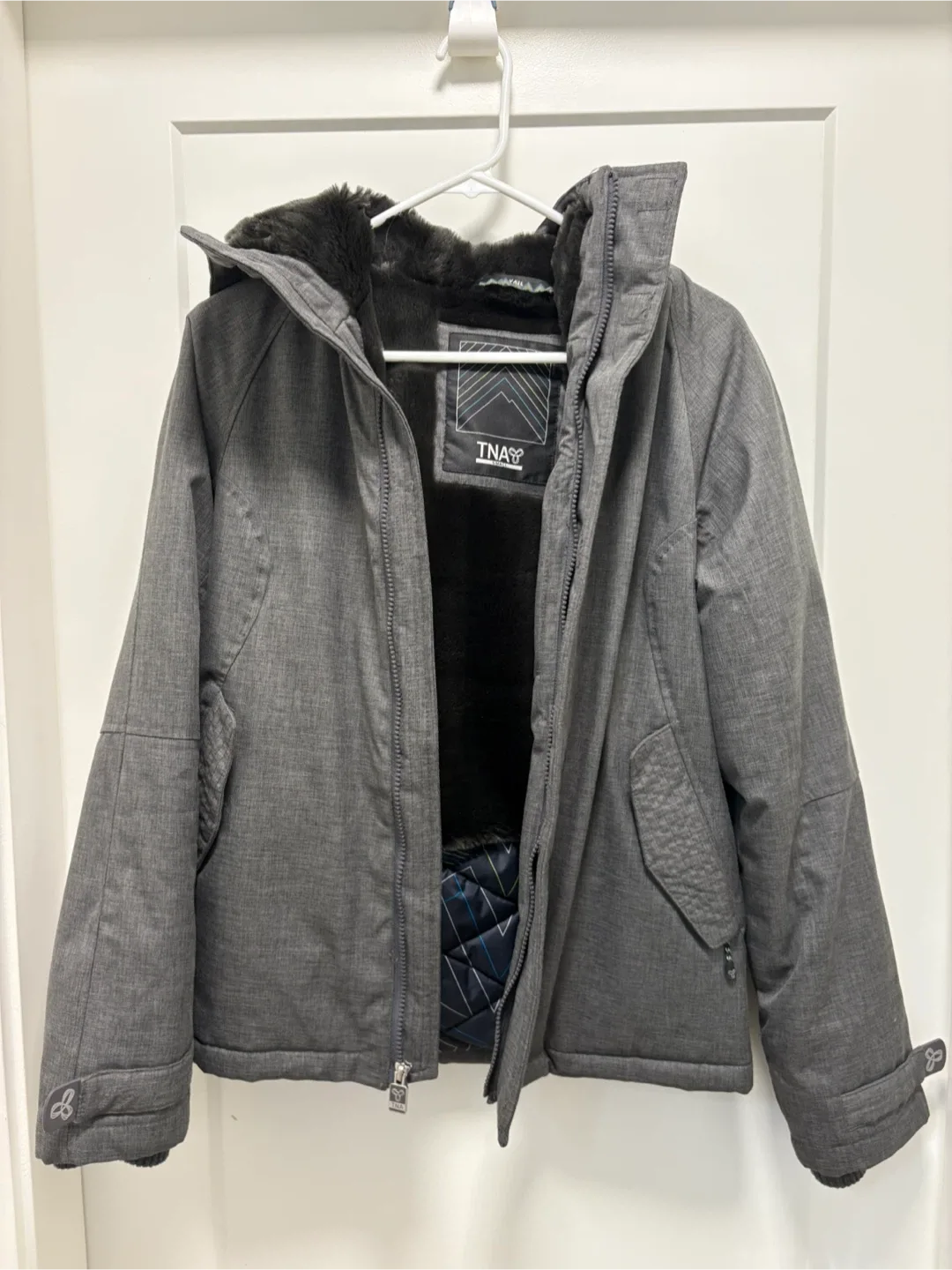 TNA Vail Grey Jacket - Size Small