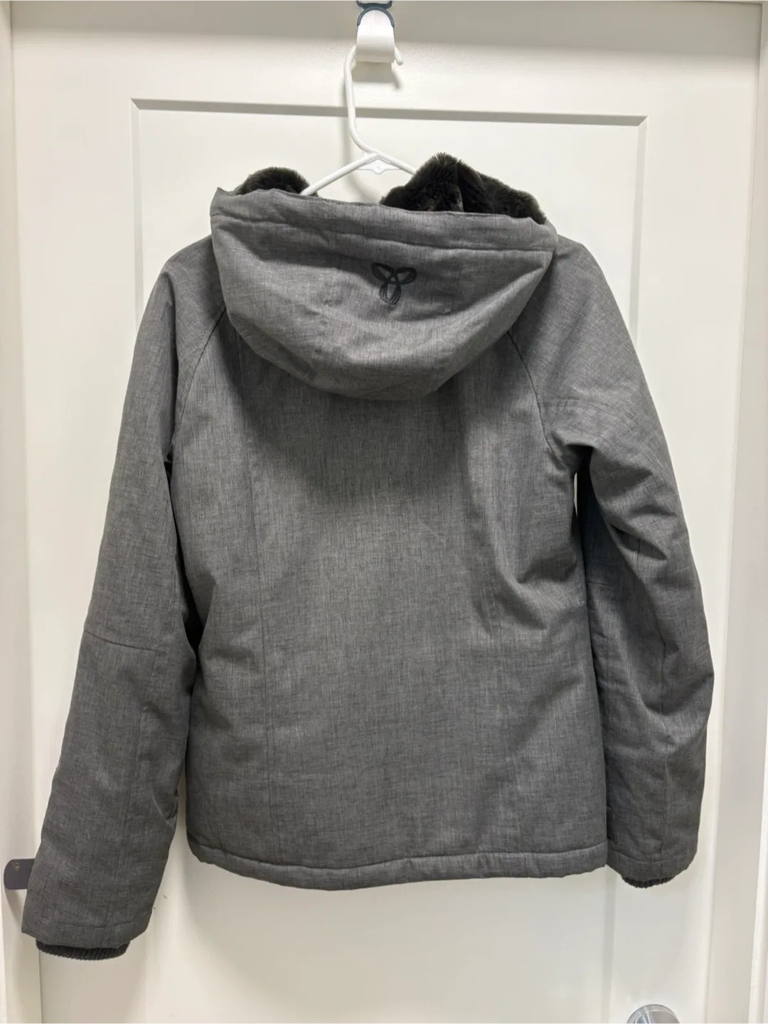 TNA Vail Grey Jacket - Size Small image indicator(4)