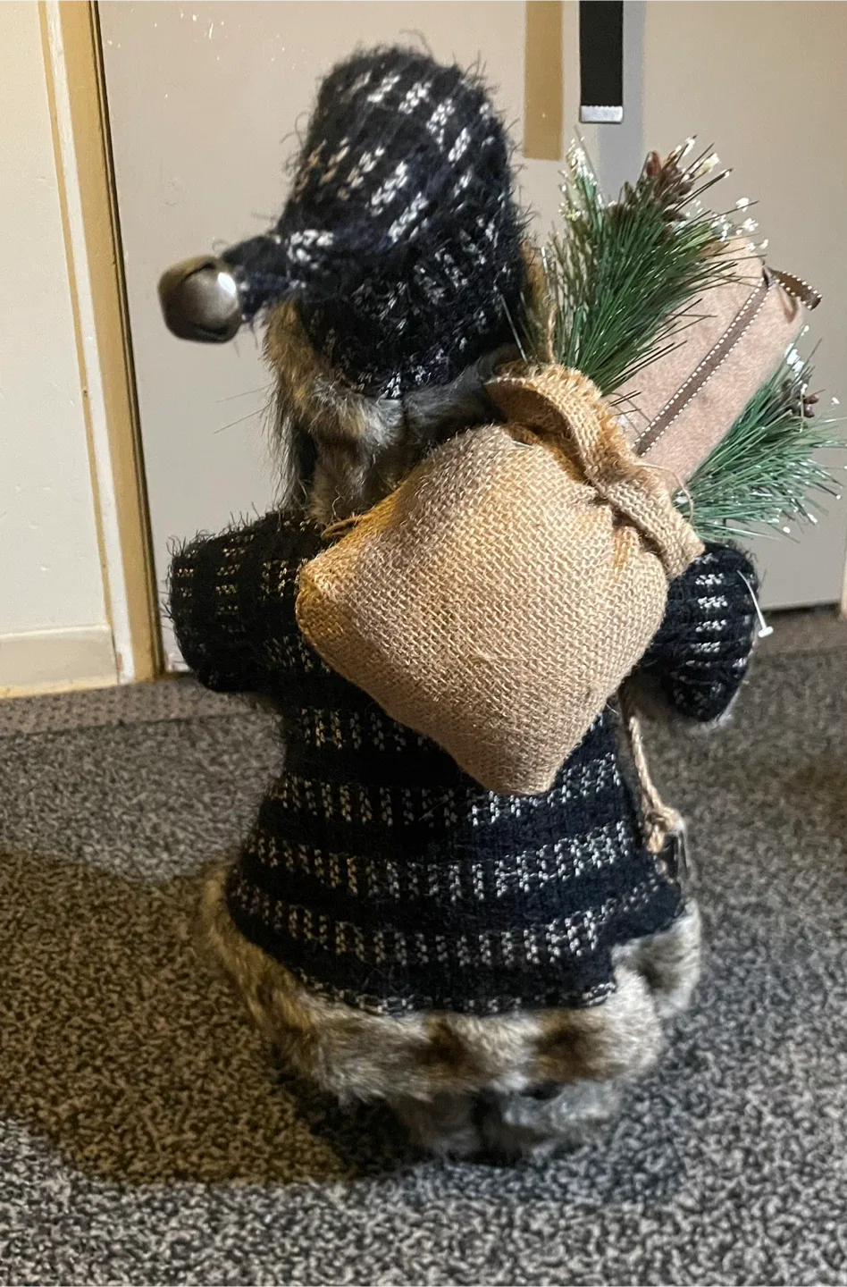 Santa Claus Figurine image indicator(2)