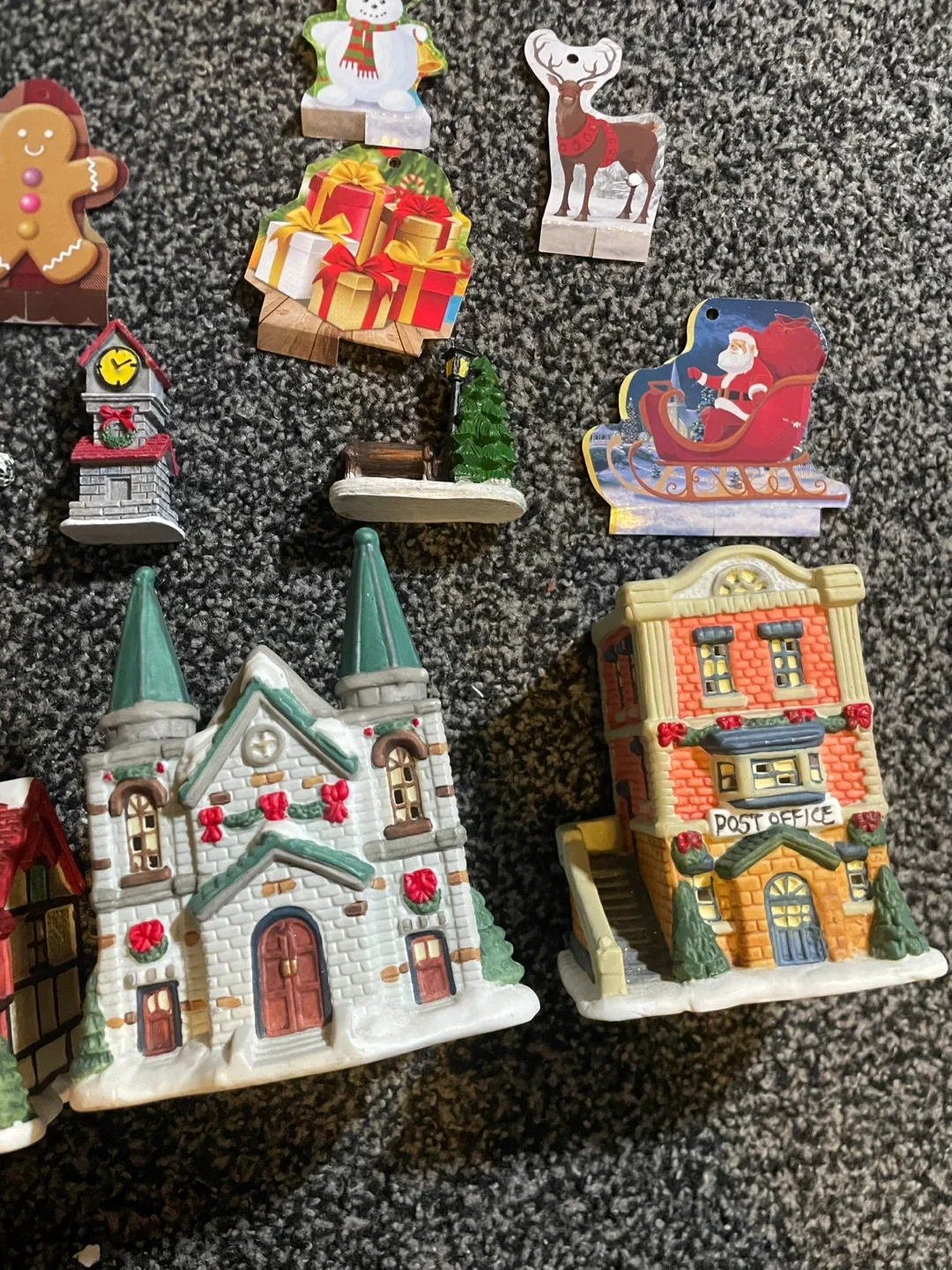 Village Square set image indicator(6)