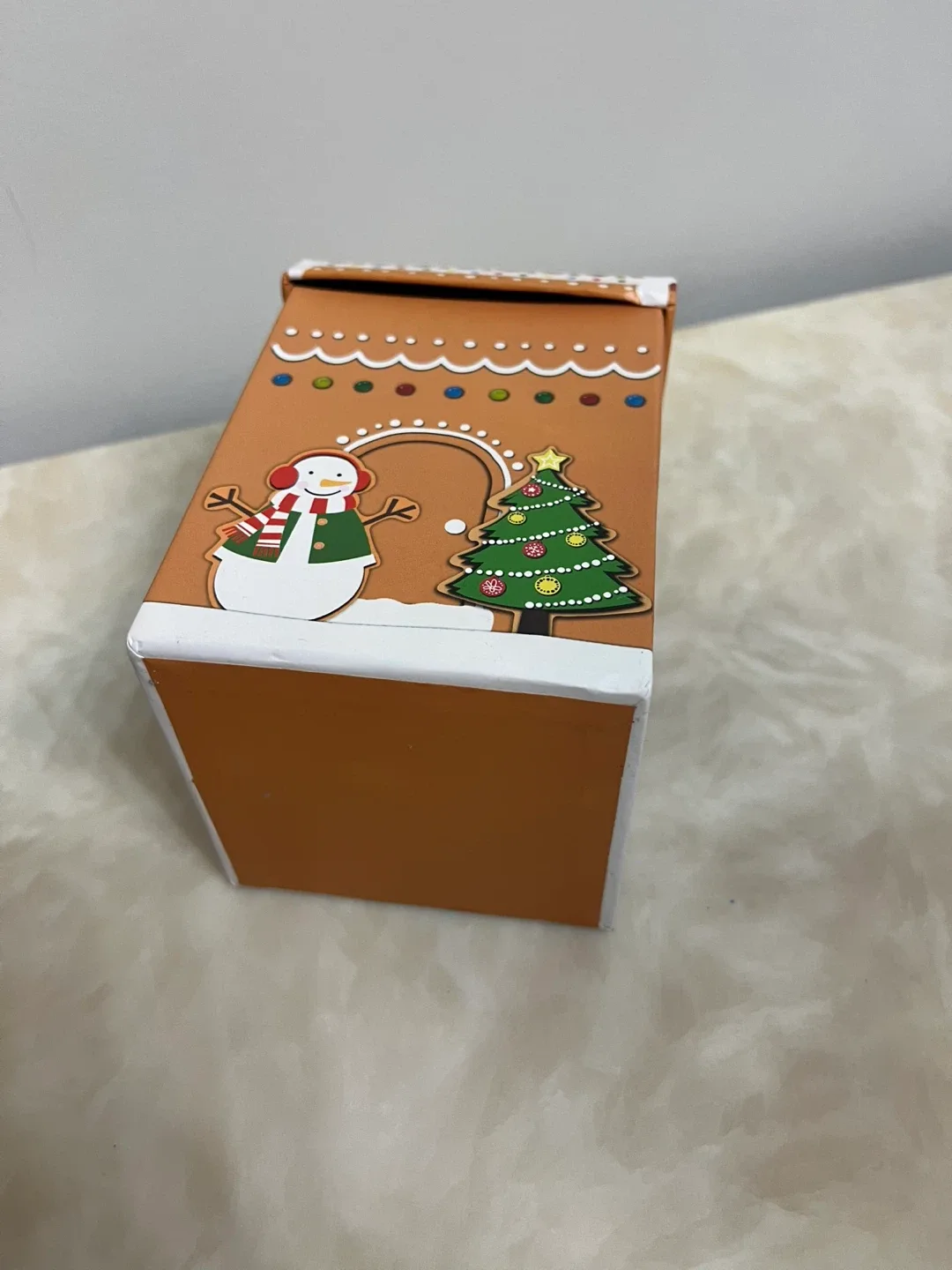 🎄Gingerbread House Style Tin Box image indicator(3)