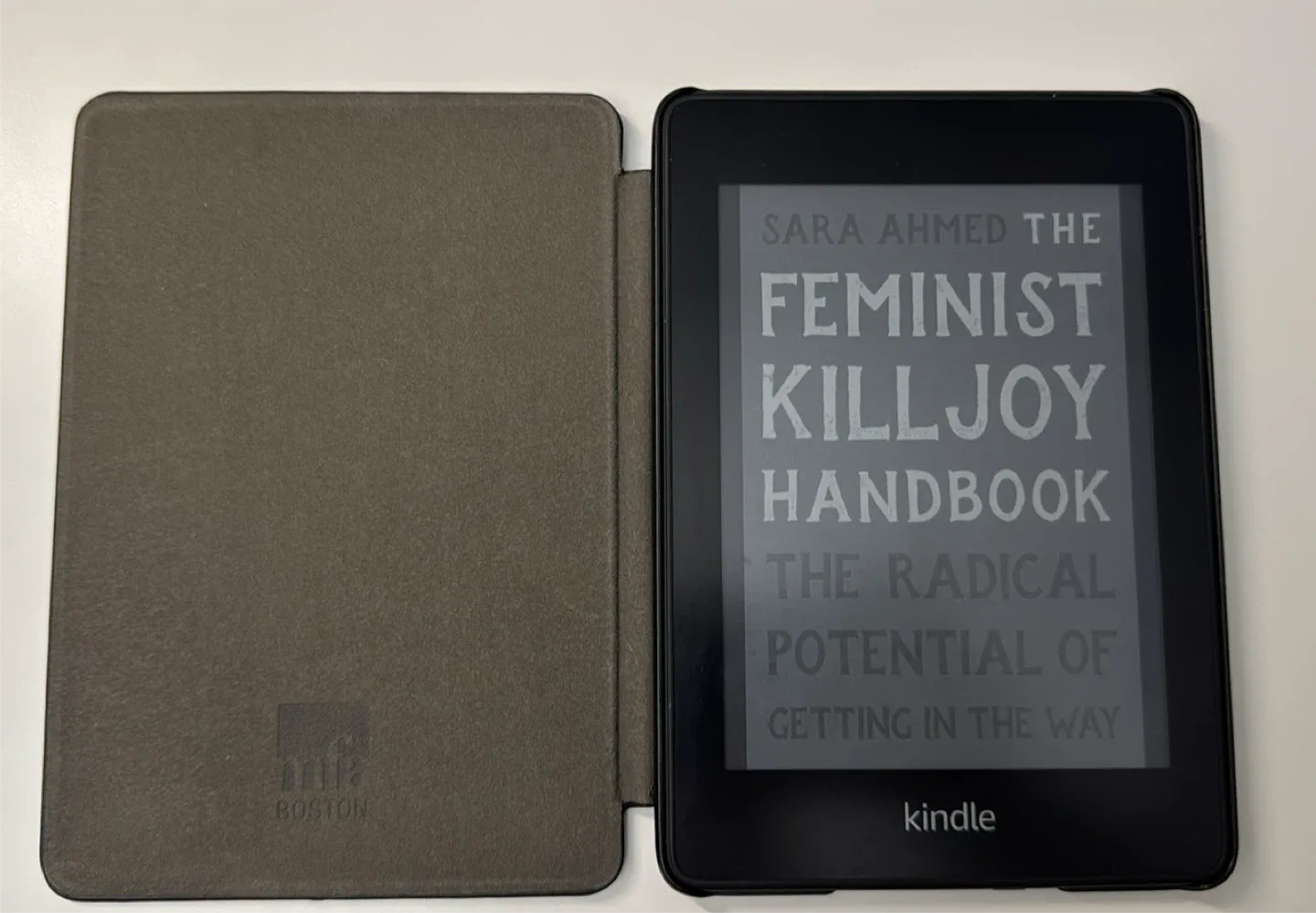 Kindle 10th Generation (2020) 8G with Monet’s cover