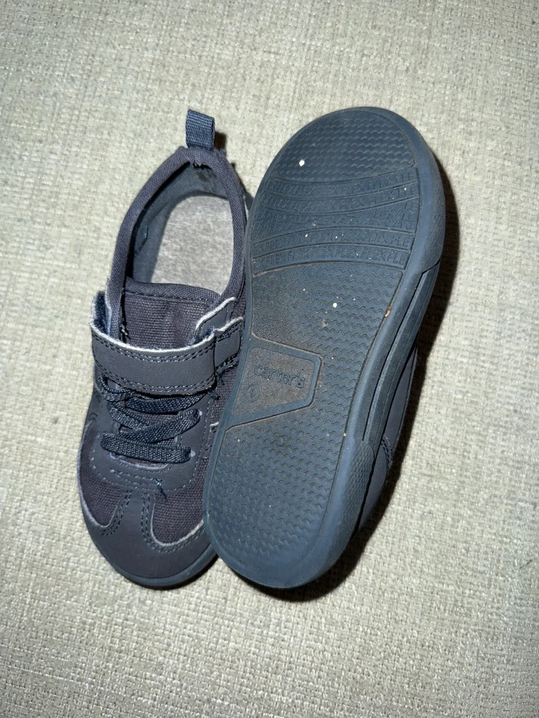 #cleanout Carter's Size 9 Toddler Sneakers image indicator(3)