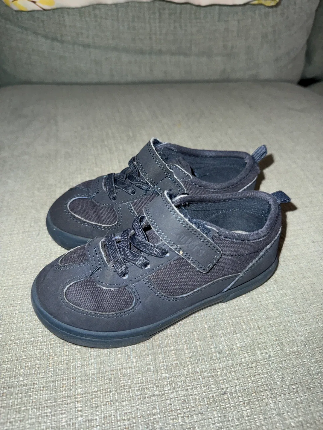 #cleanout Carter's Size 9 Toddler Sneakers