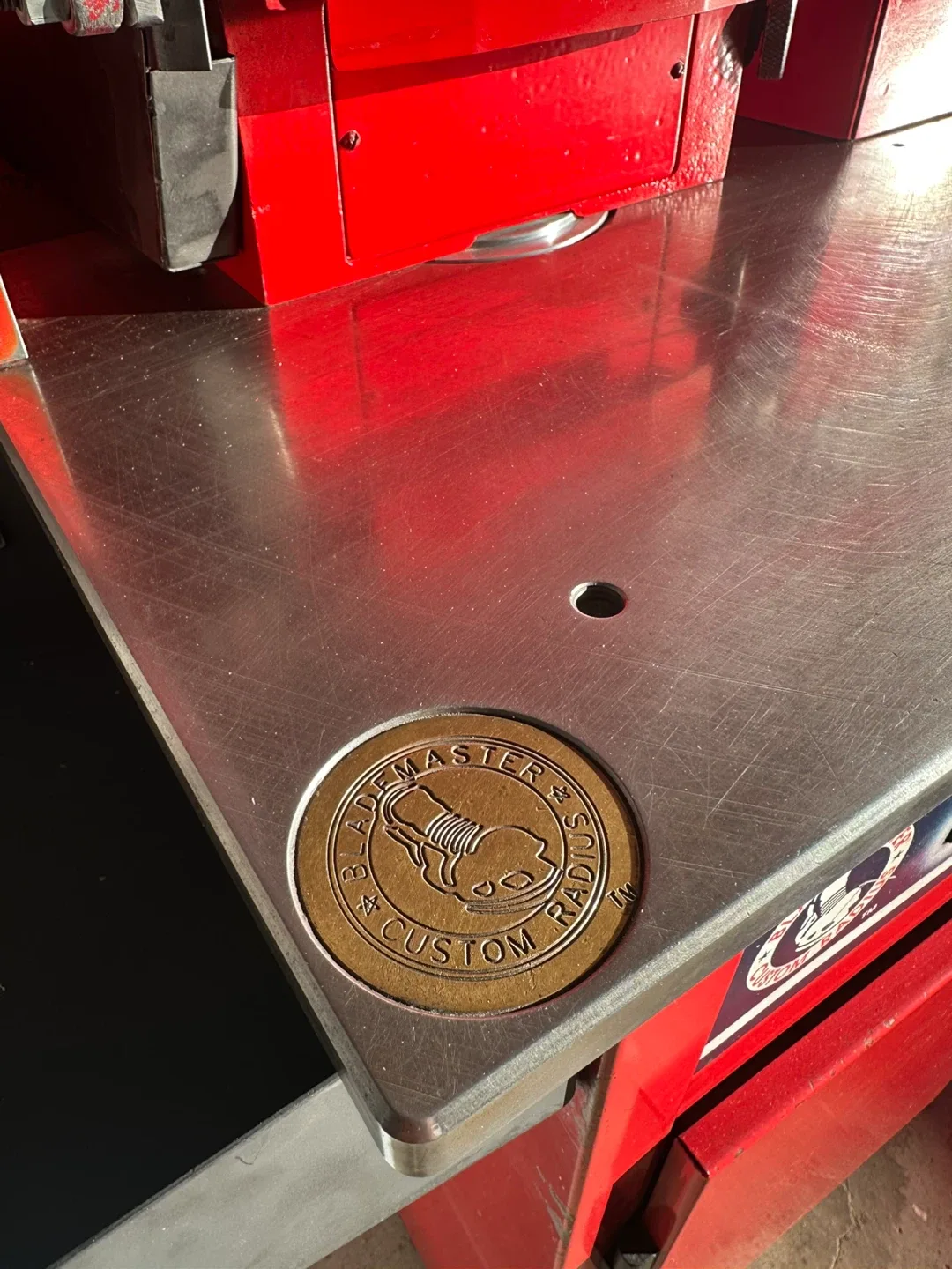 Blademaster Triple Head Skate Sharpening Machine image indicator(8)