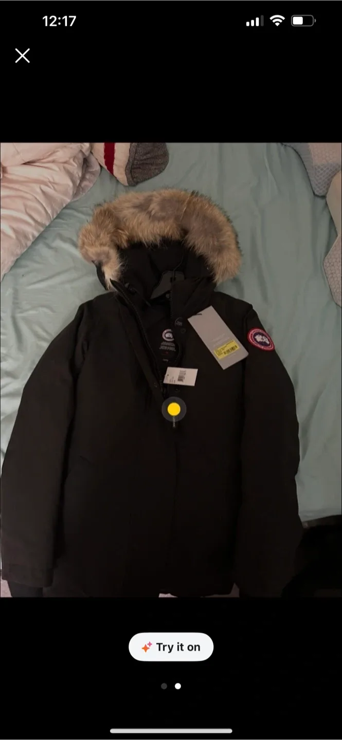 WOMENS CANADA GOOSE 2XS fusion fit brand new with tags $600 FIRM