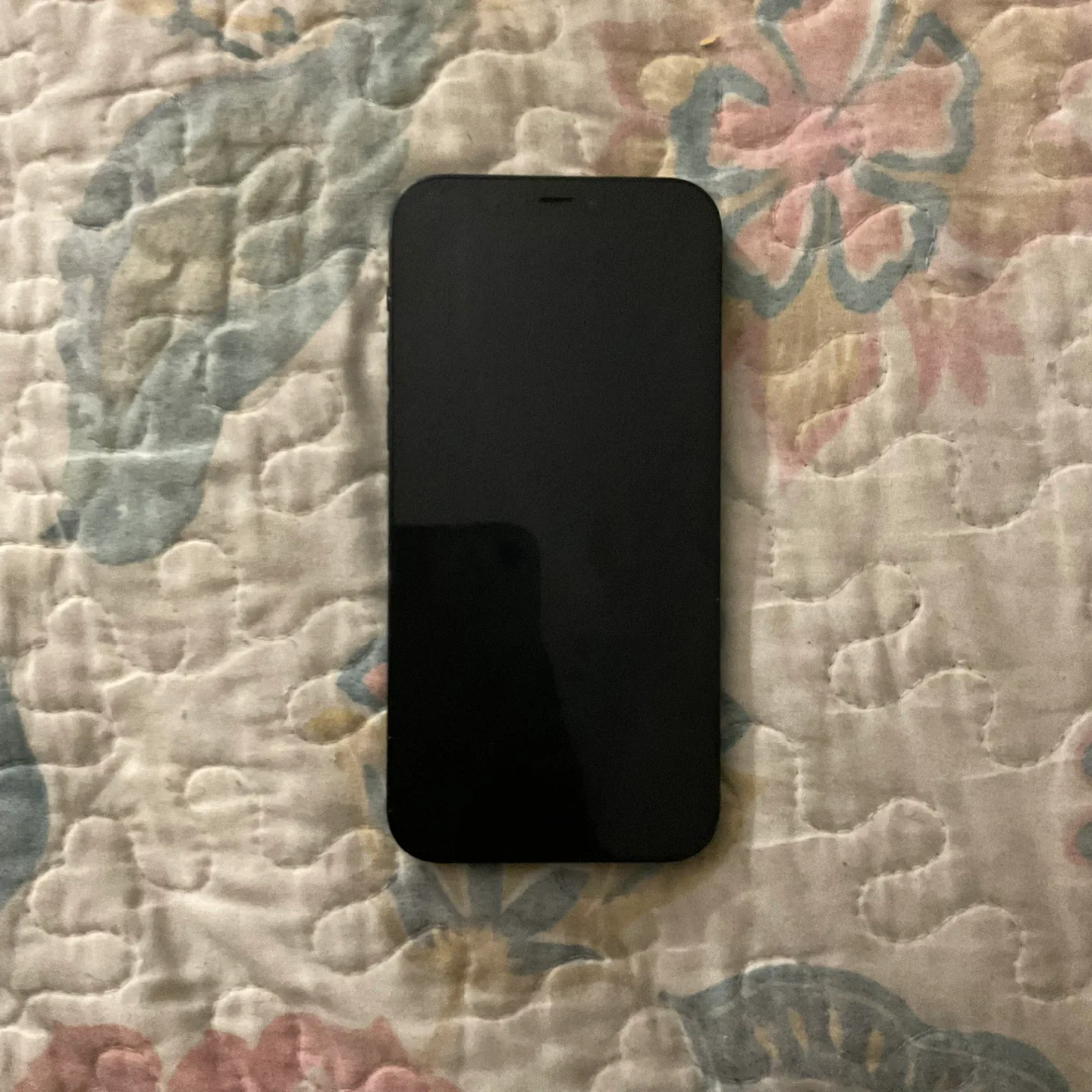 iPhone 12 Black