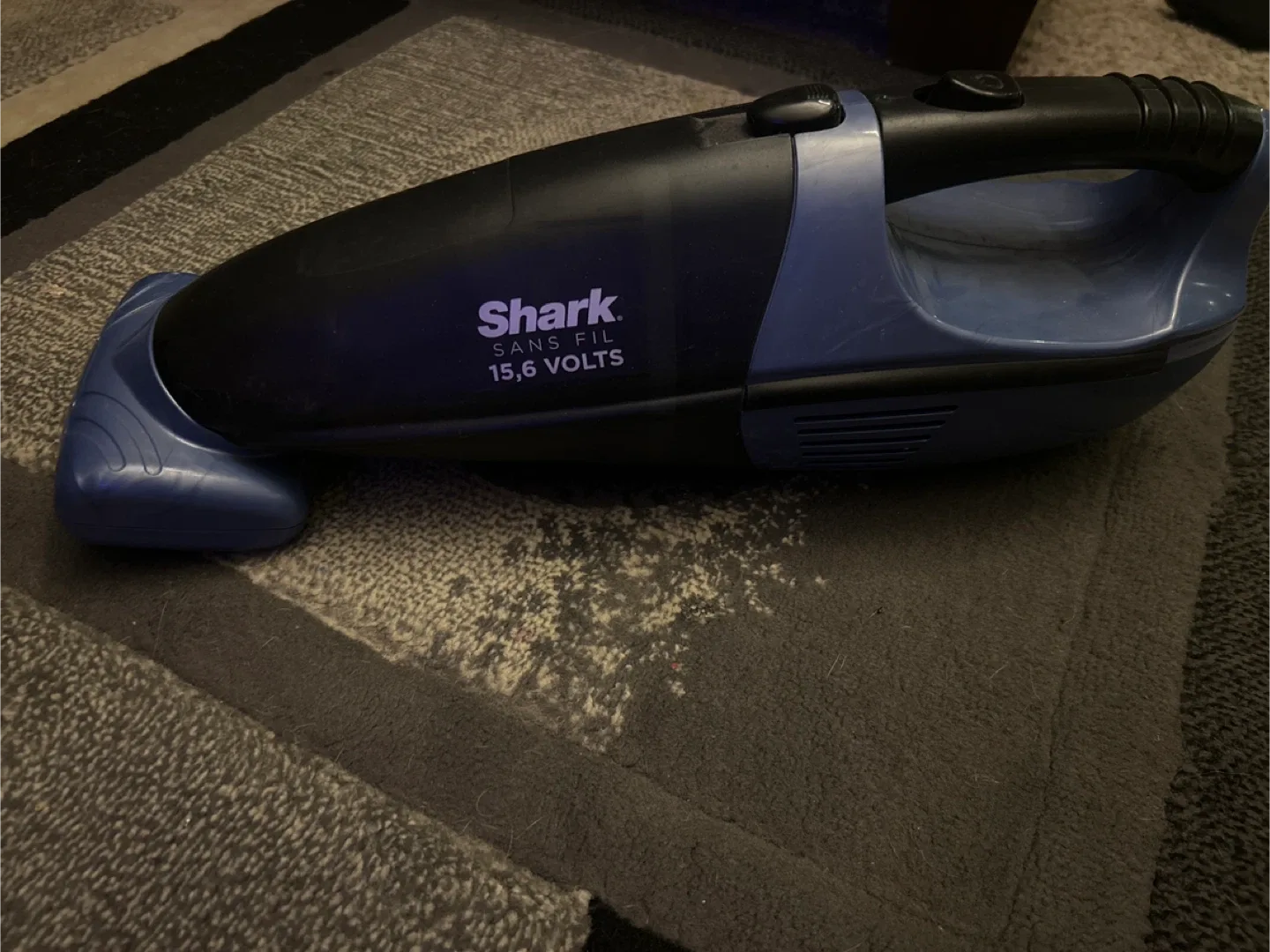 Shark Sans Fil 15.6 Volts Handheld Vacuum #Cleanout