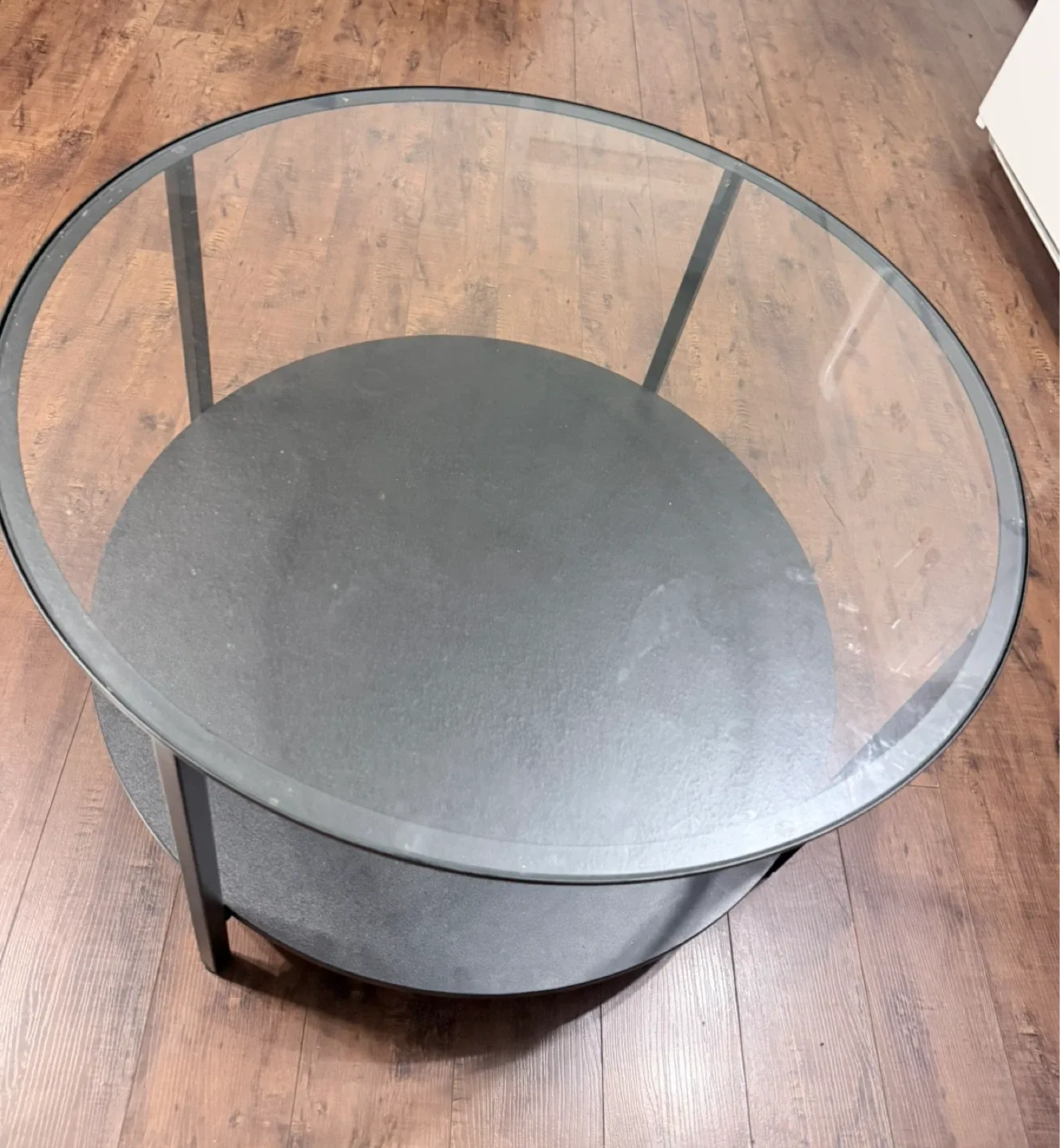 Ikea VITTSJÖ Round glass coffee table image indicator(2)