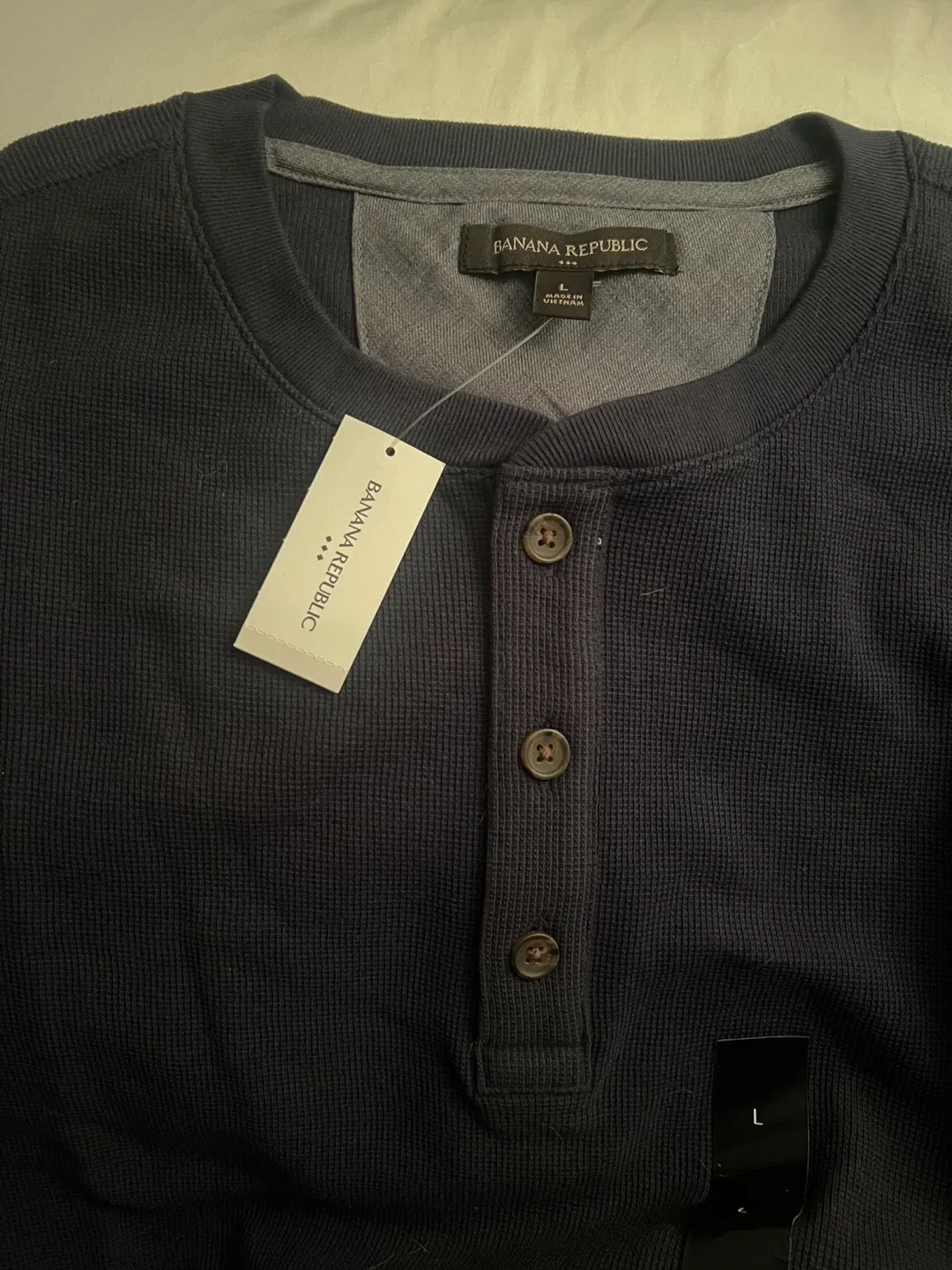New Banana Republic Henley - Size L