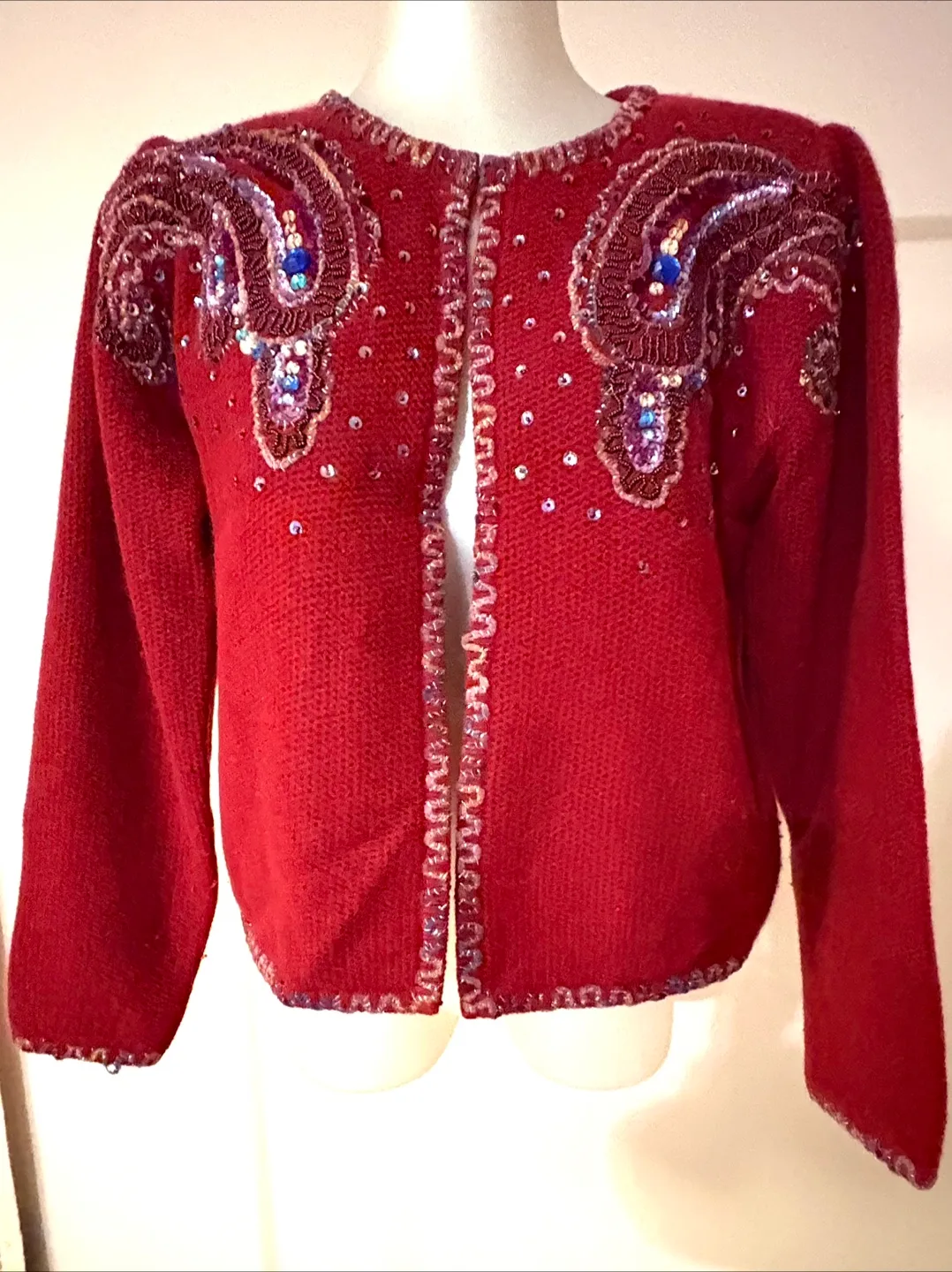 Vintage Sequinned with bead & gems 💎 Cardigan - Red image indicator(2)