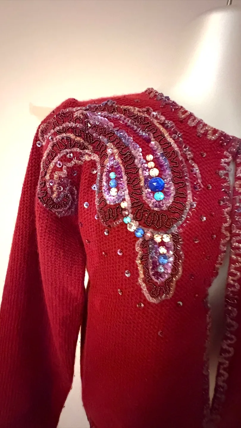Vintage Sequinned with bead & gems 💎 Cardigan - Red image indicator(3)
