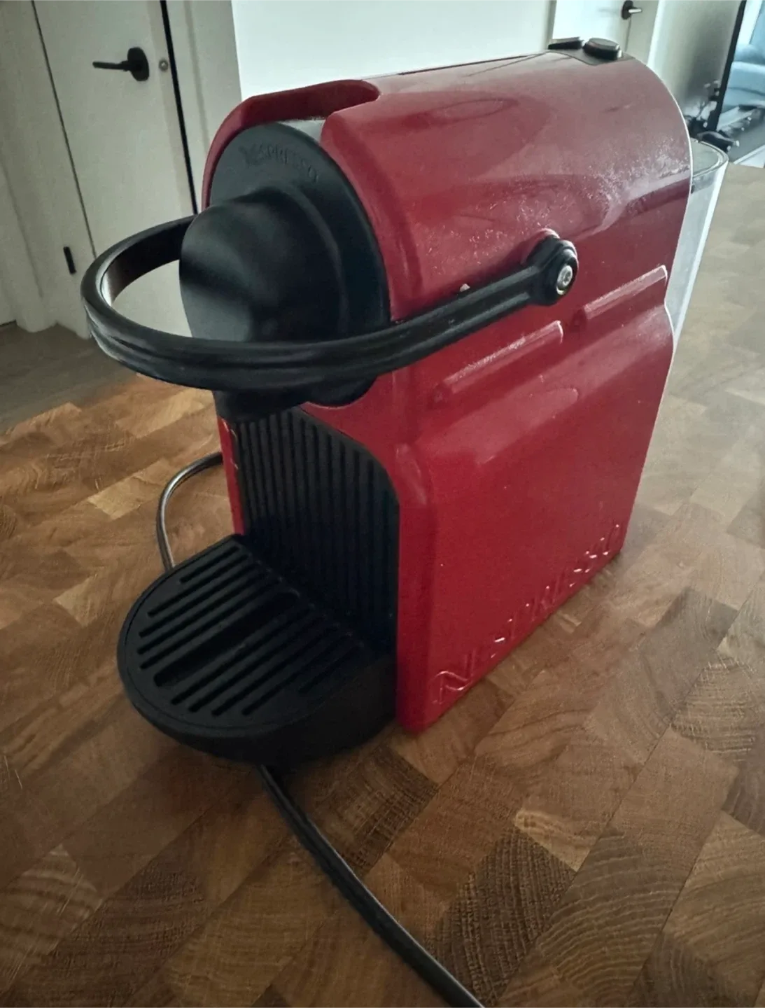 Nespresso Inissia Red Coffee Machine