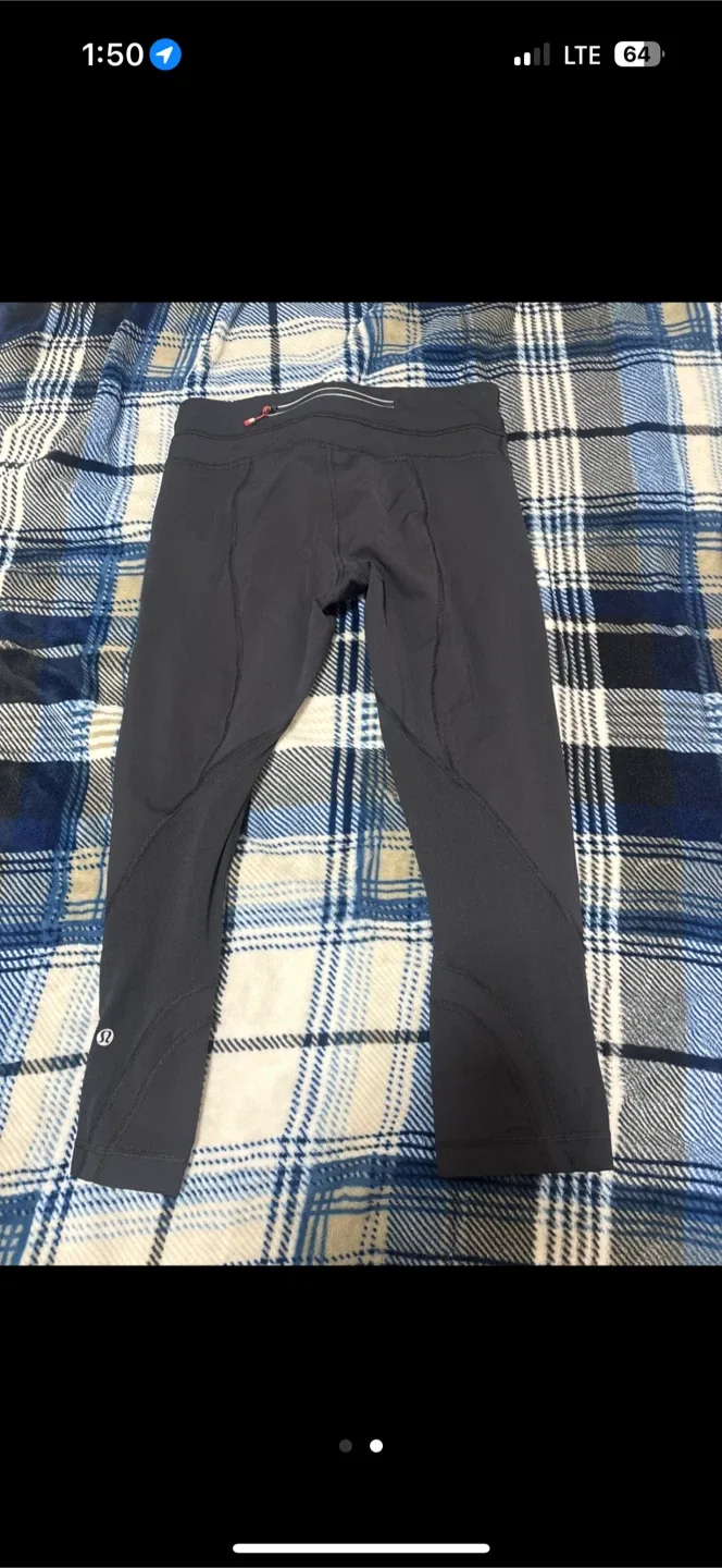 Lululemon Crop Leggings - Size 6