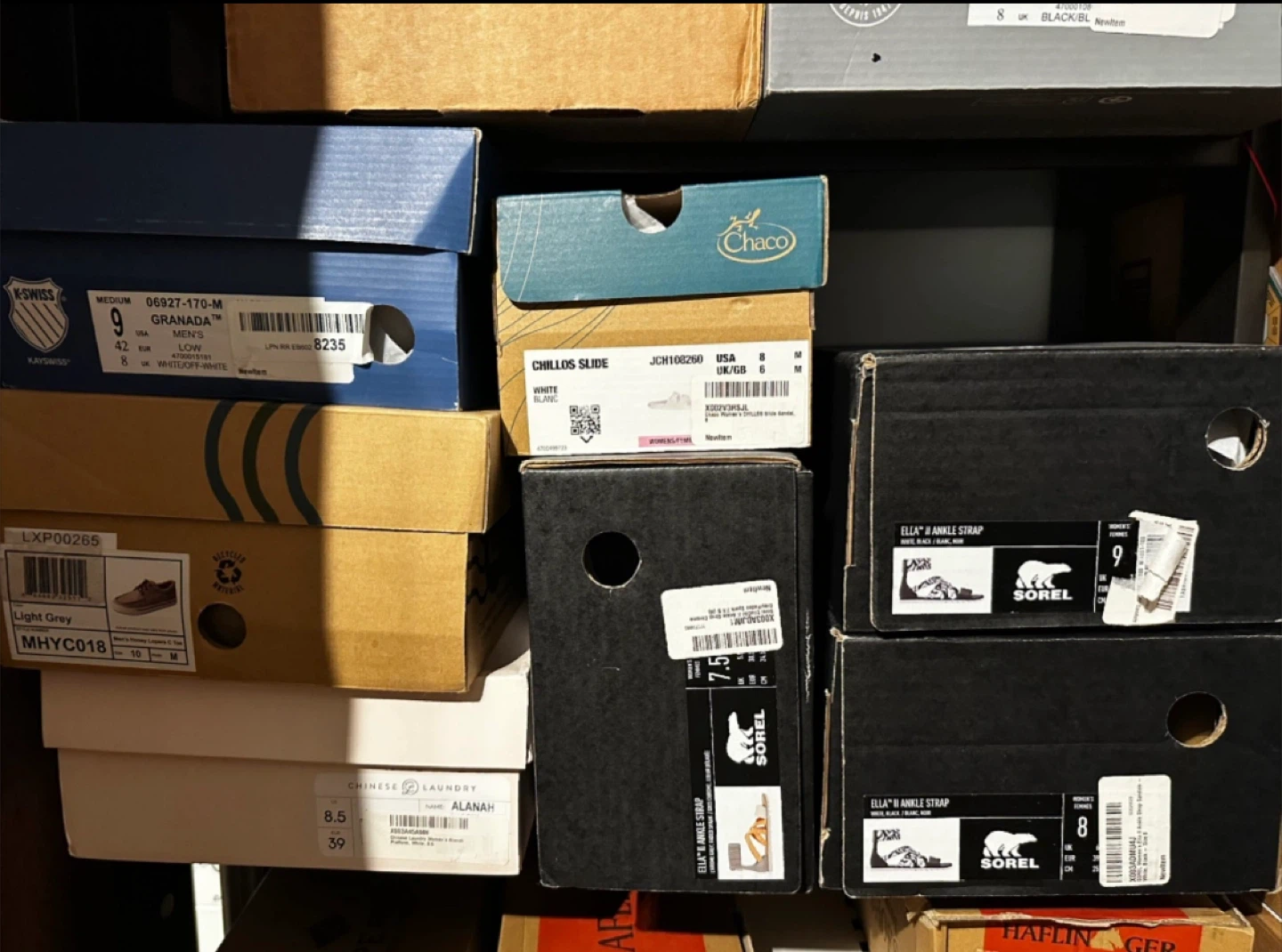 Sorel Sandals 10 units  $12 each - photo 2