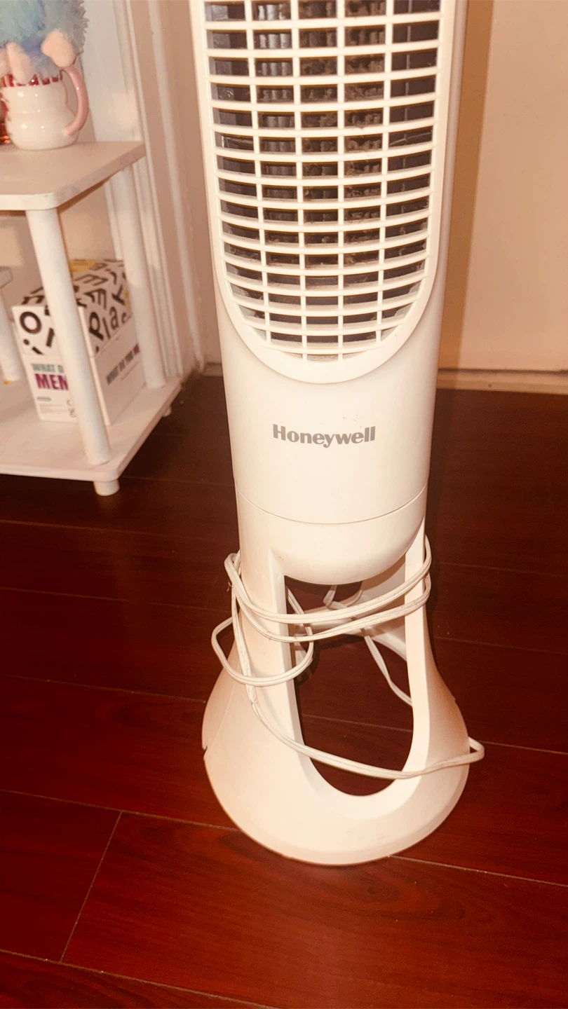 Honeywell QuietSet Tower Fan - photo 2