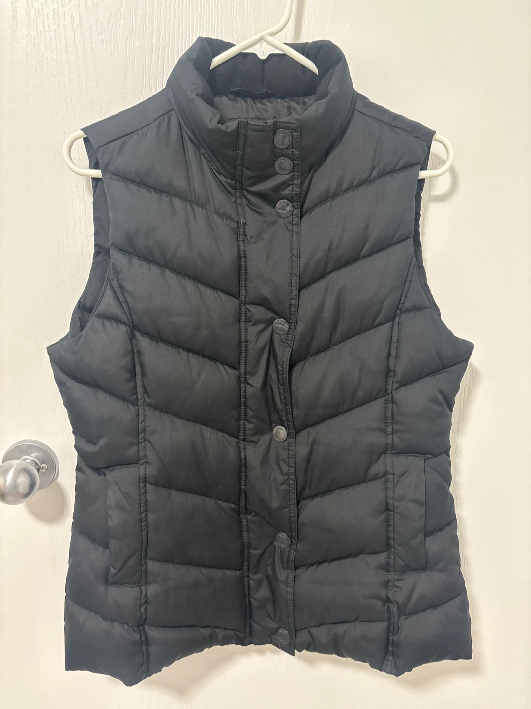 Gap Black Puffer Vest size mejume - photo 2
