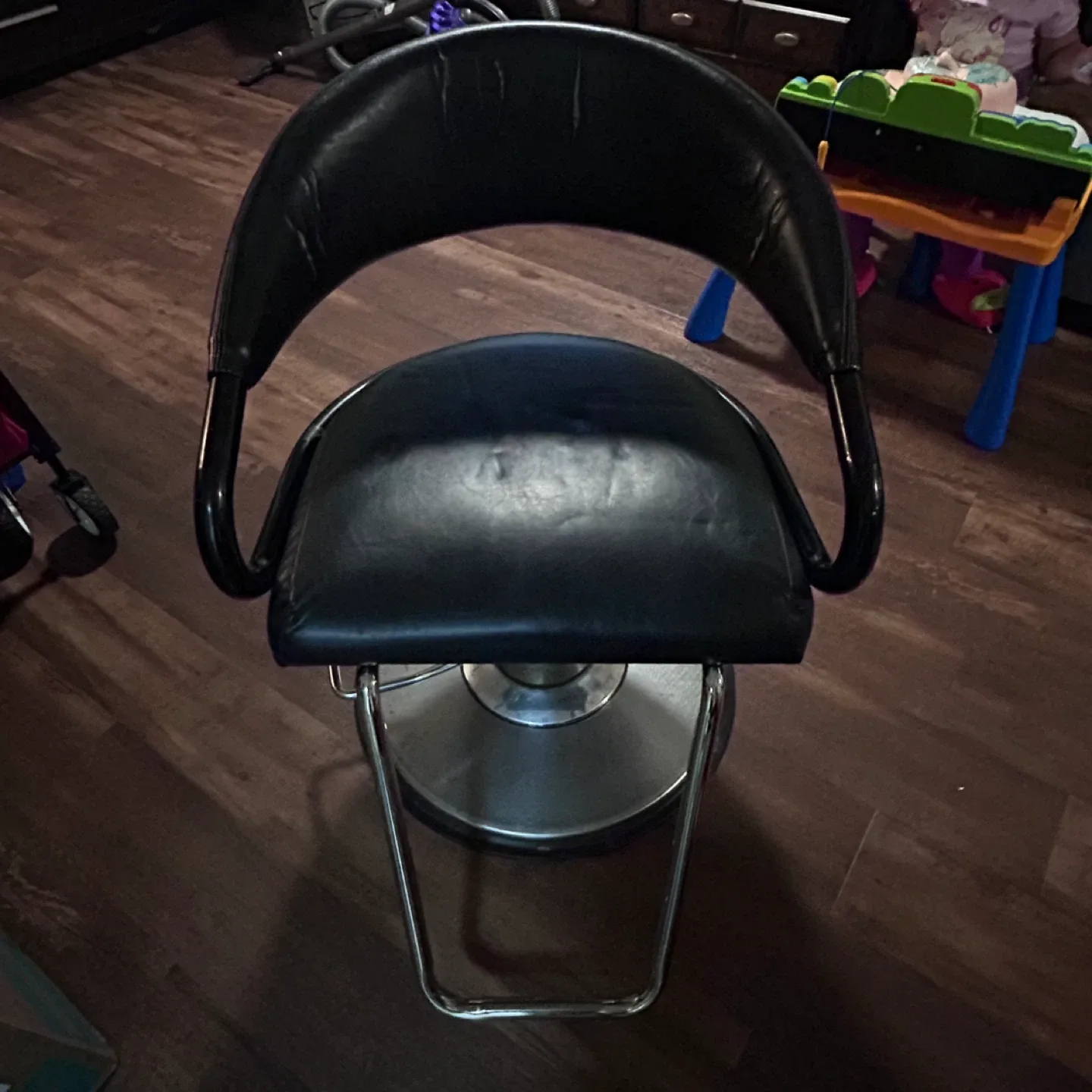 Black Swivel Salon Chair