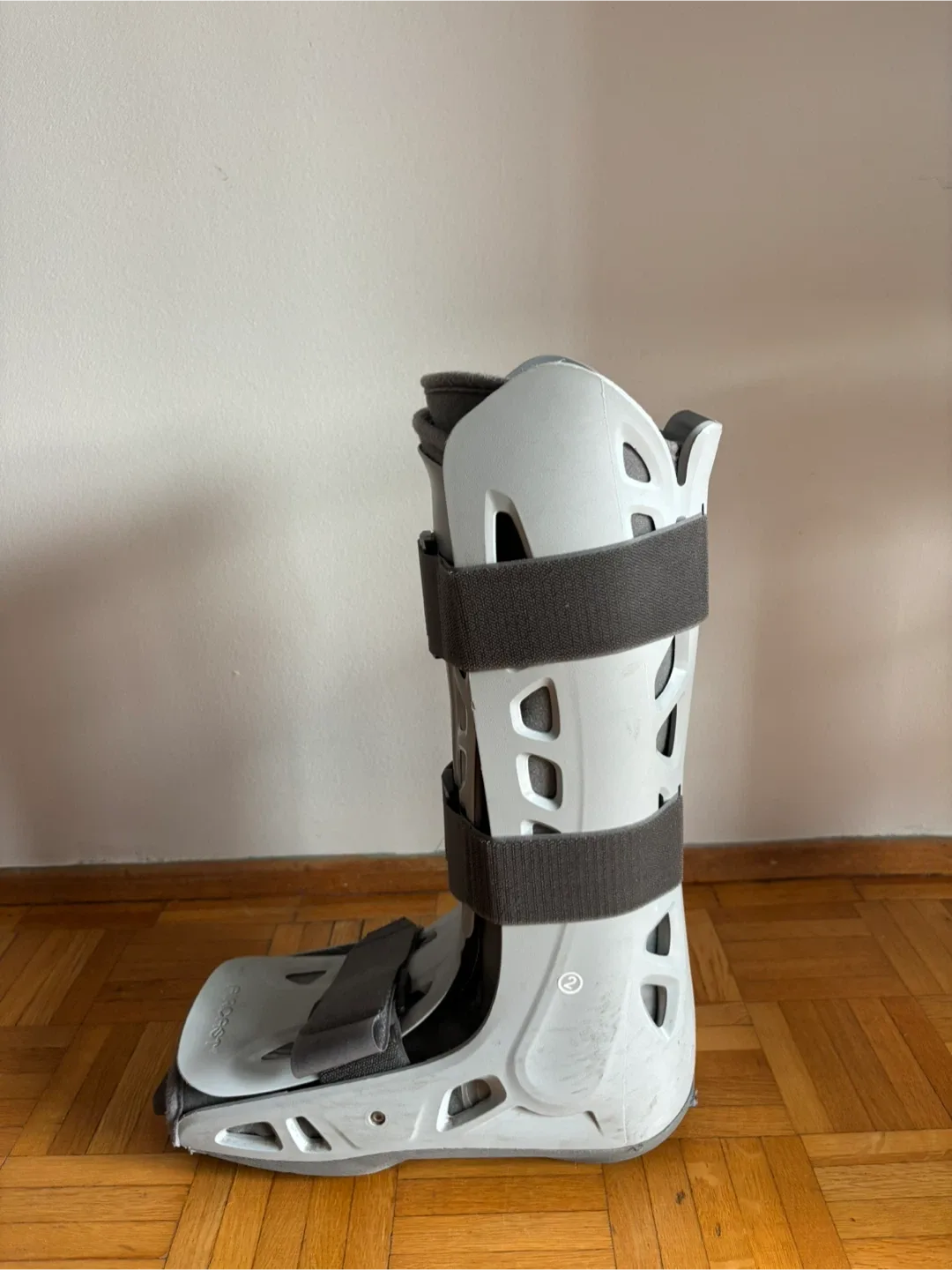 Aircast walking boot image indicator(3)