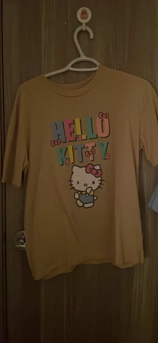 Hello Kitty by Sanrio T-shirt