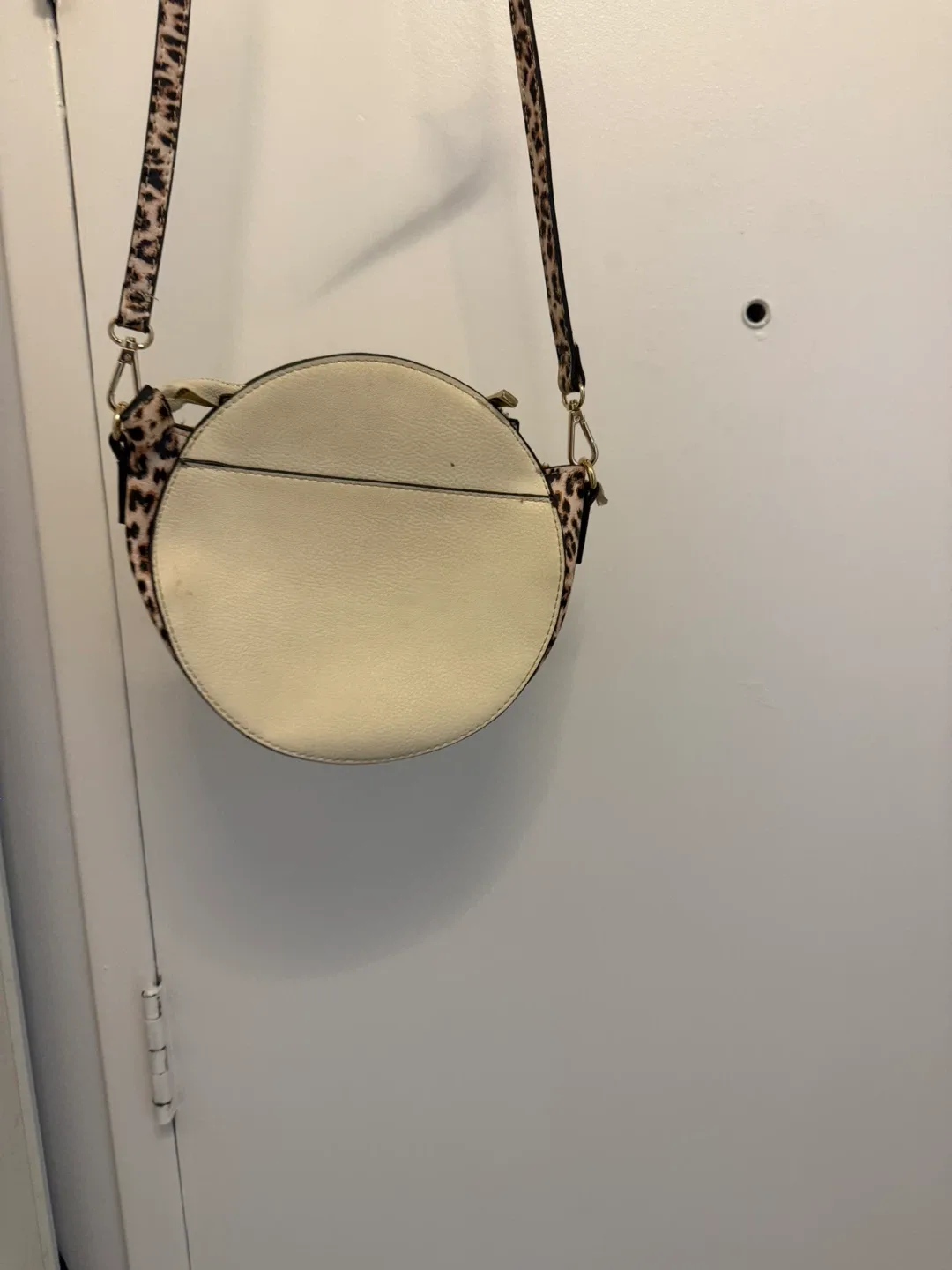 XIIIX Collection Leopard Print Round Crossbody Bag