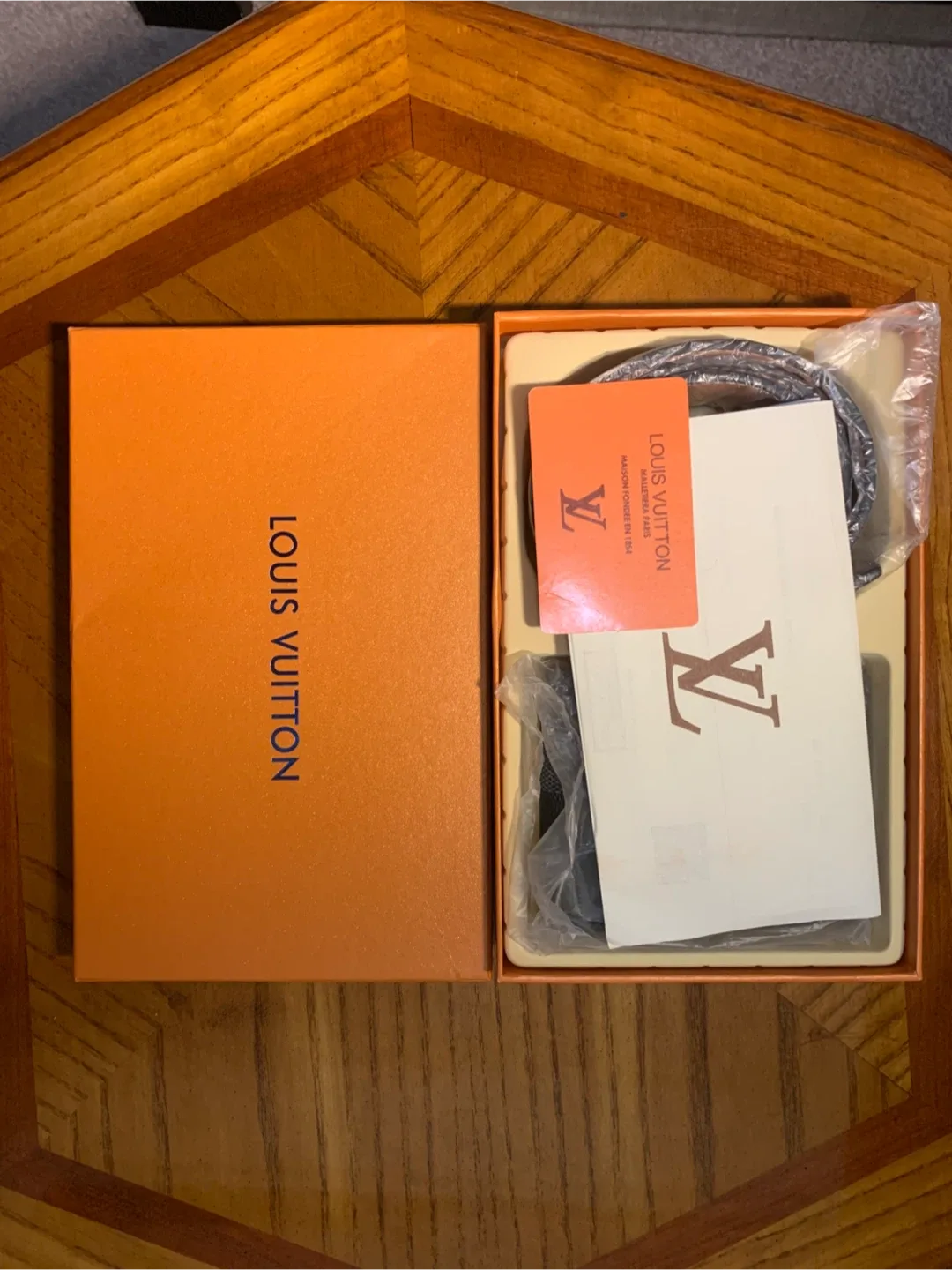 ‼️REP‼️ Louis Vuitton Damier Graphite Wallet image indicator(2)