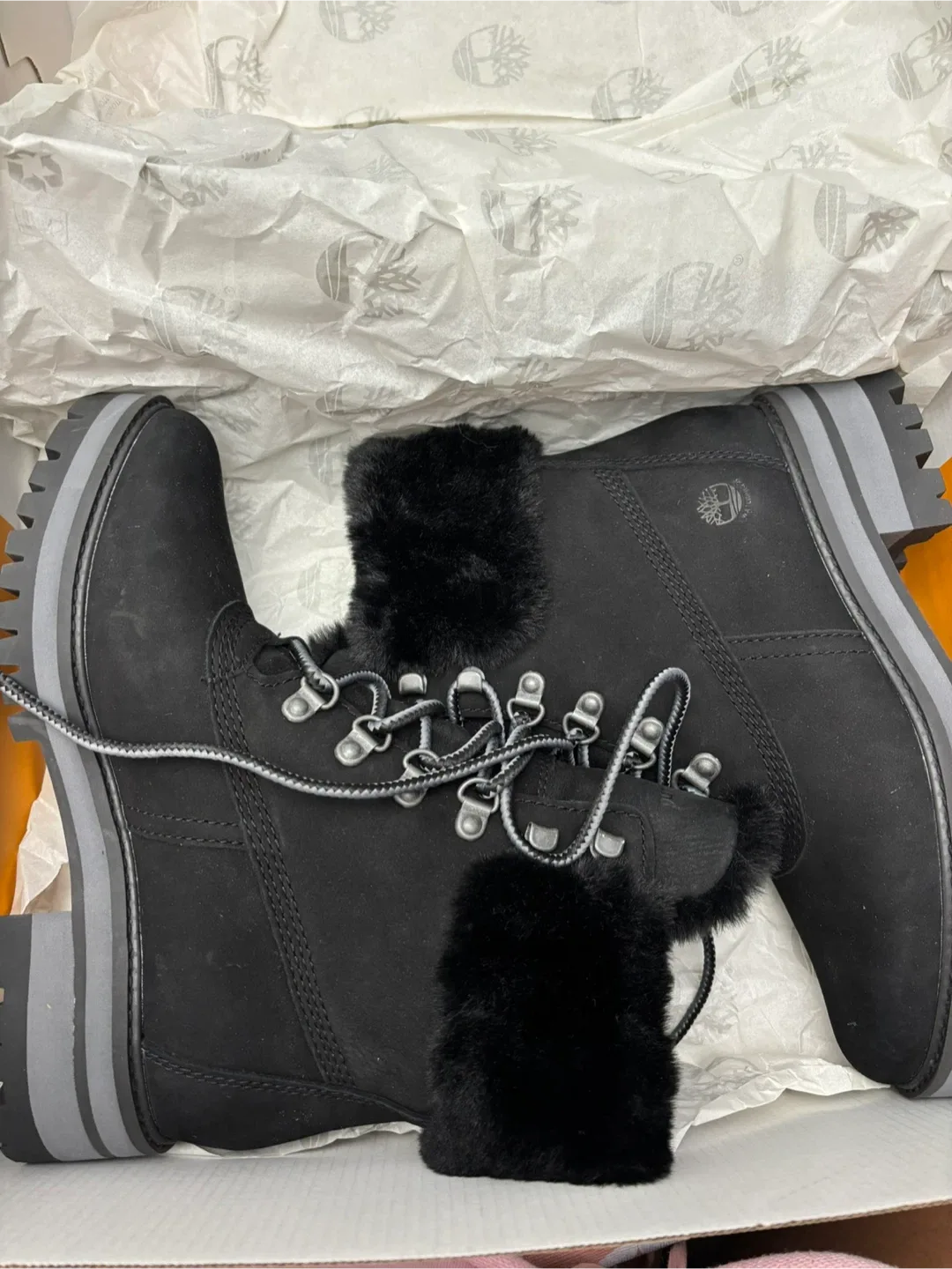 Timberland Courmayeur Valley Boots - Women's Size 6.5