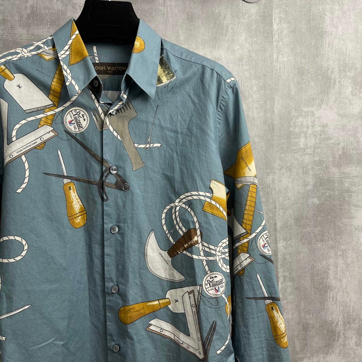 Authentic Louis Vuitton Printed Shirt - photo 2