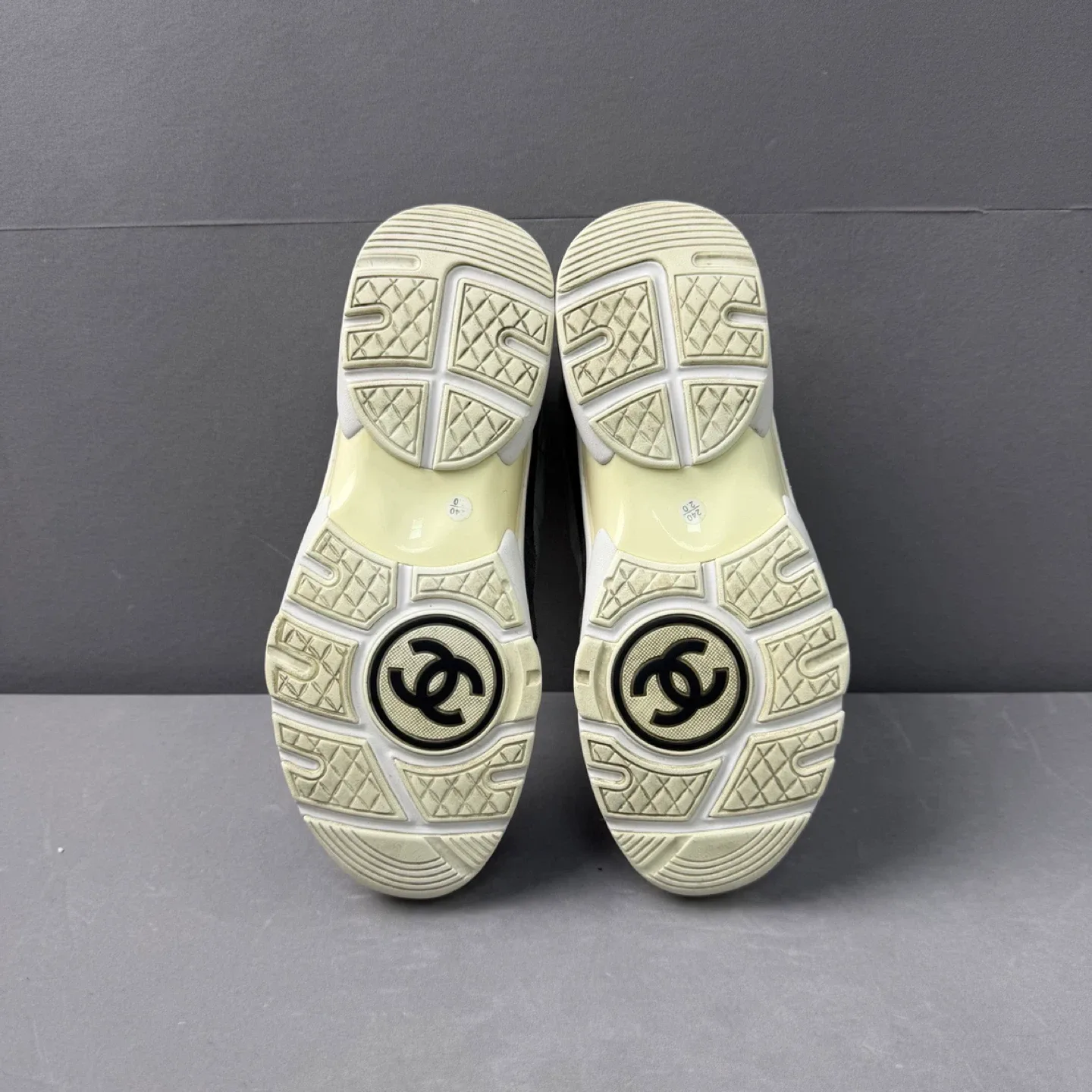 Chanel Sneakers White & Grey image indicator(5)