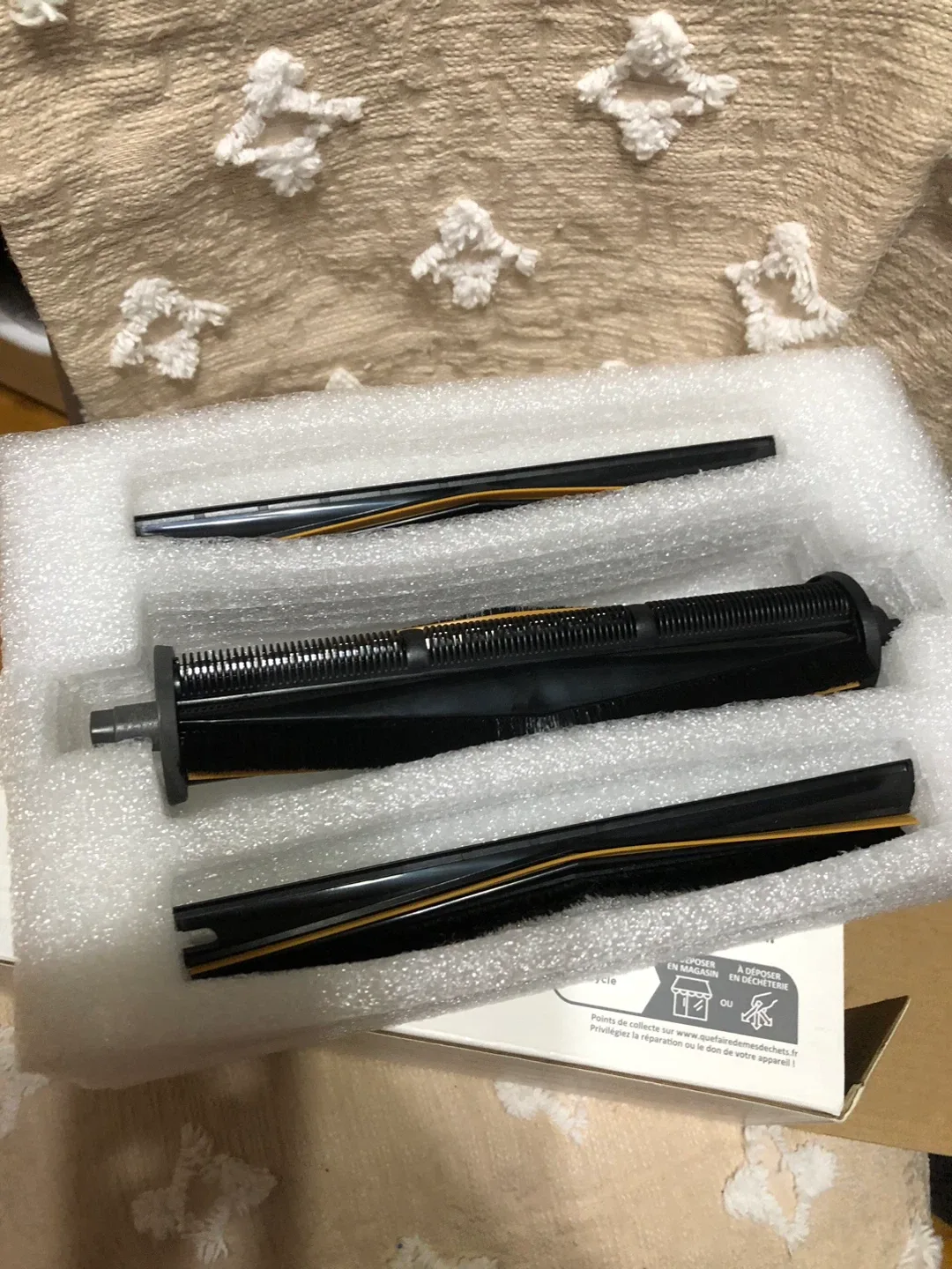 Vacuum Cleaner Brush Roll and Side Brushes