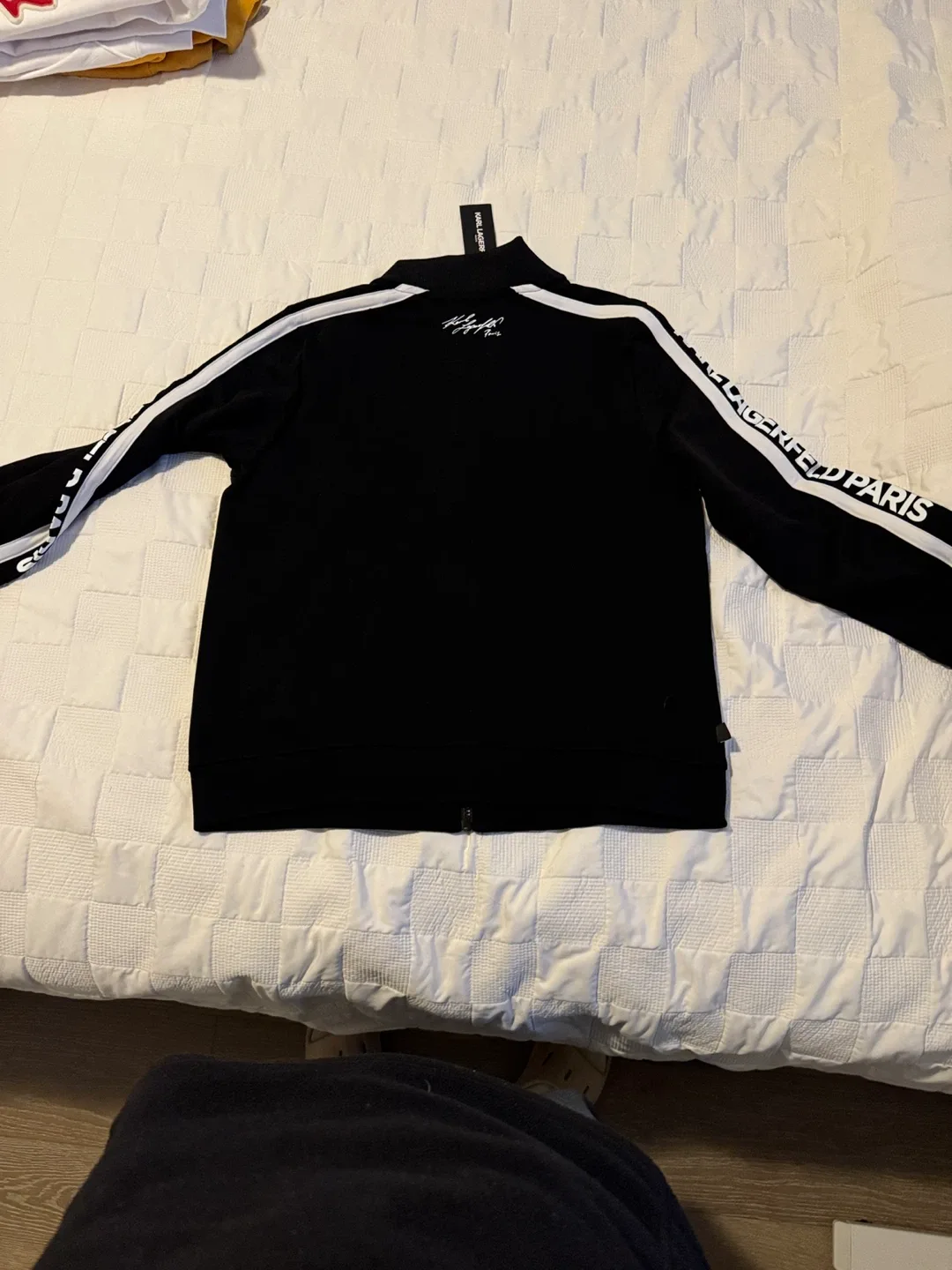 New Karl Lagerfeld Paris Black Jacket Size S image indicator(9)