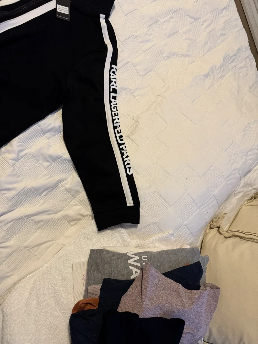 New Karl Lagerfeld Paris Black Jacket Size S image indicator(7)