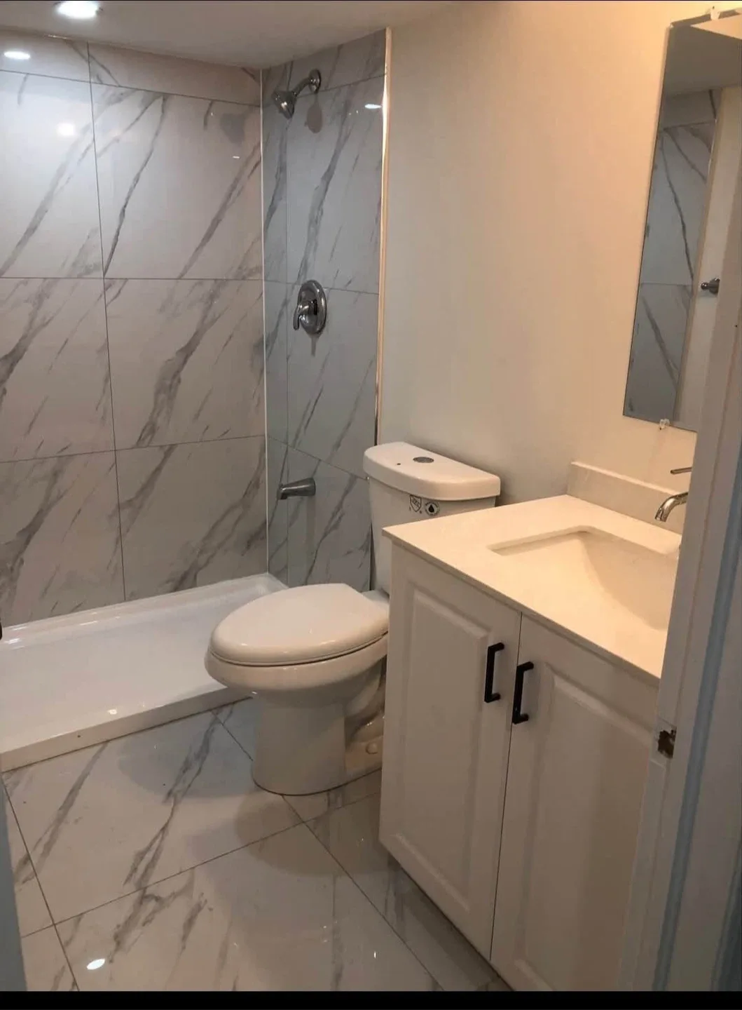 3 bed 2 bath 1 large Private Room for rent image indicator(8)